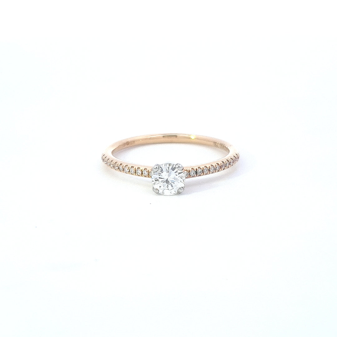 0.31ct Diamond Ring with Diamond Shoulders
