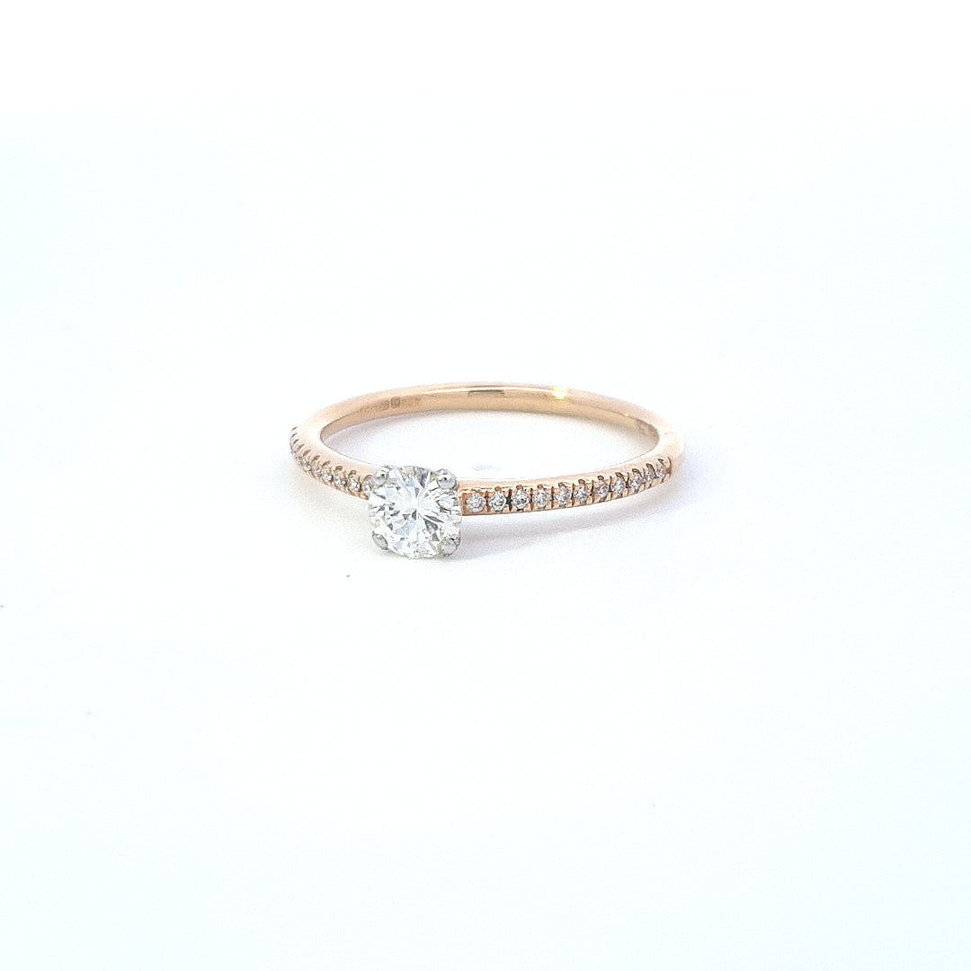 0.31ct Diamond Ring with Diamond Shoulders