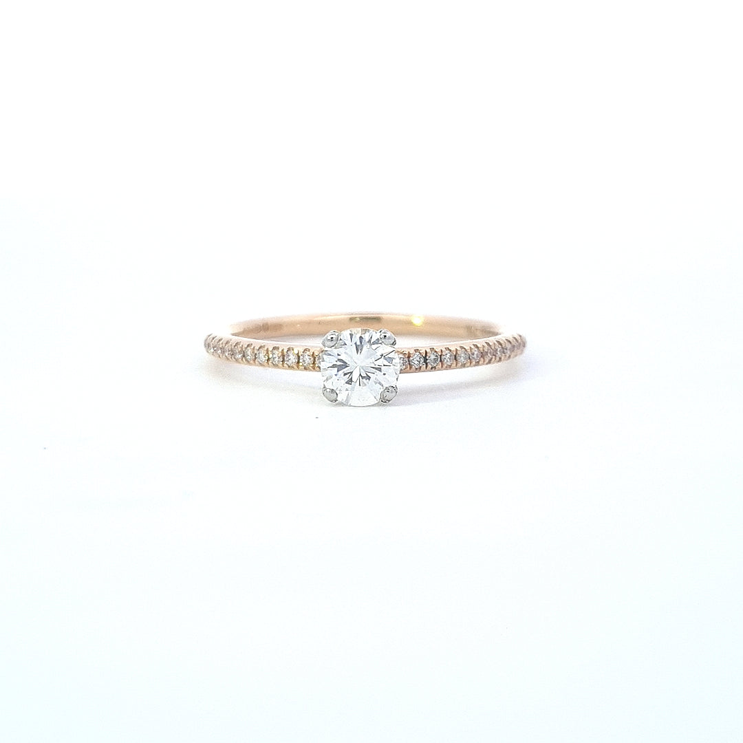 0.31ct Diamond Ring with Diamond Shoulders