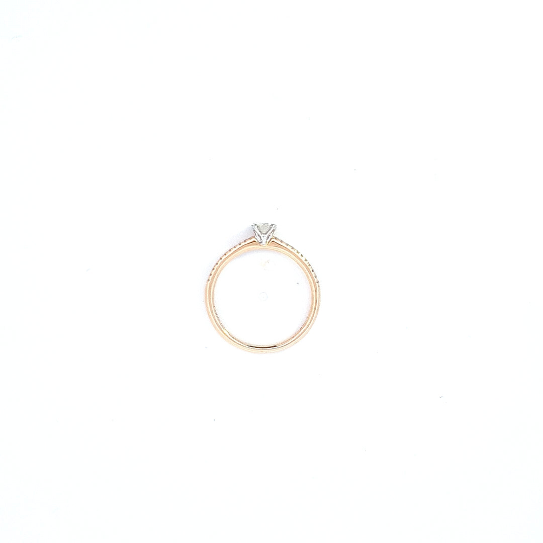 0.31ct Diamond Ring with Diamond Shoulders