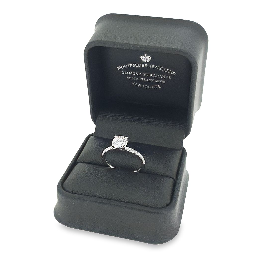 IGI 1.00ct D/VS1 LAB Diamond Ring with Diamond Shoulders Set In Platinum