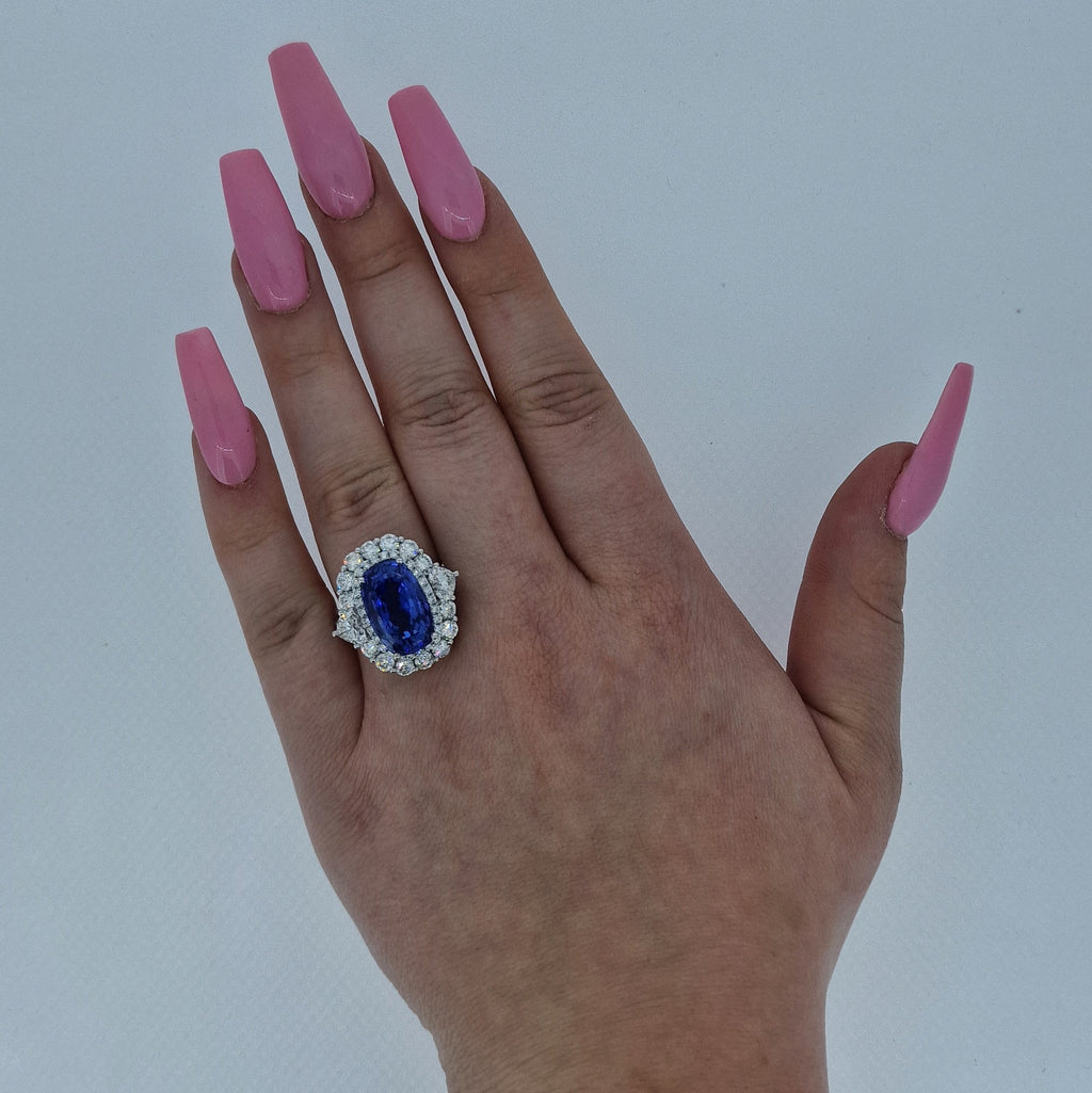 Gubelin Certified 13.81ct Sapphire & Diamond Ring