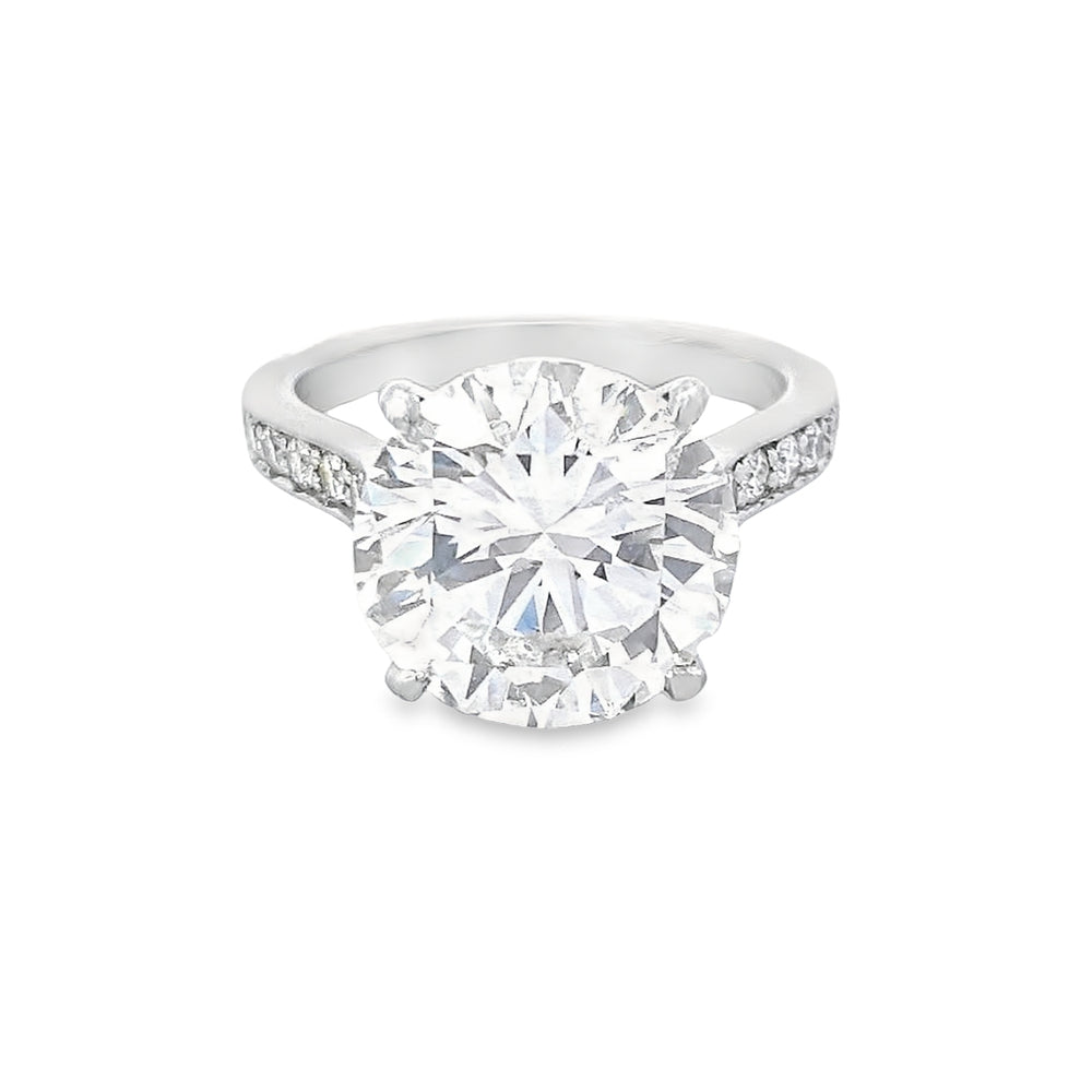 GIA 5.01ct G/SI1 Round Brilliant Cut Diamond Solitaire set in Platinum