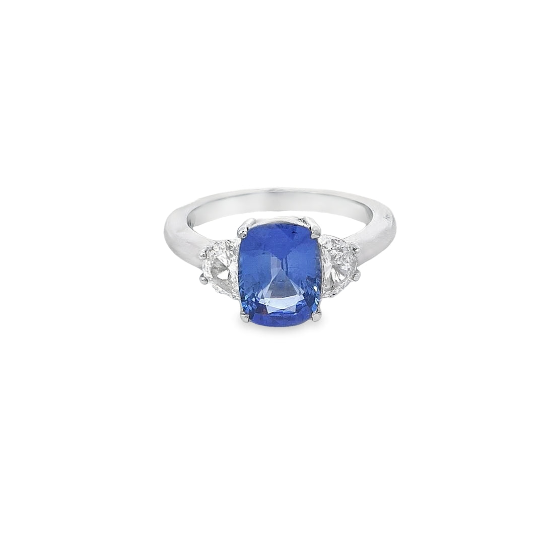 Gubelin Certified 2.71ct Sapphire (No Heat) & Diamond Ring