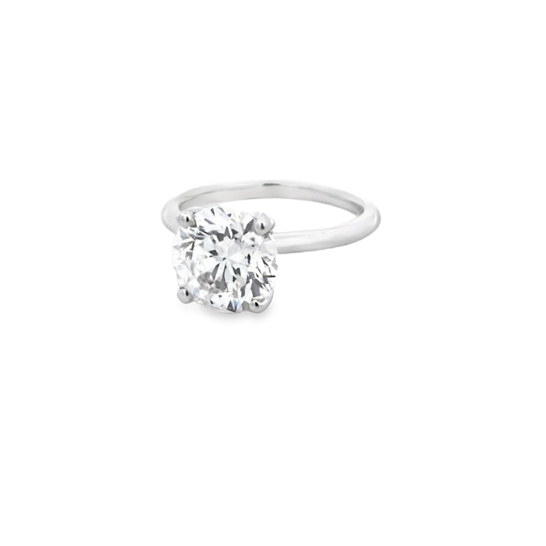 GIA 3.01ct L/SI2 Round Brilliant Cut Diamond Solitaire set in Platinum