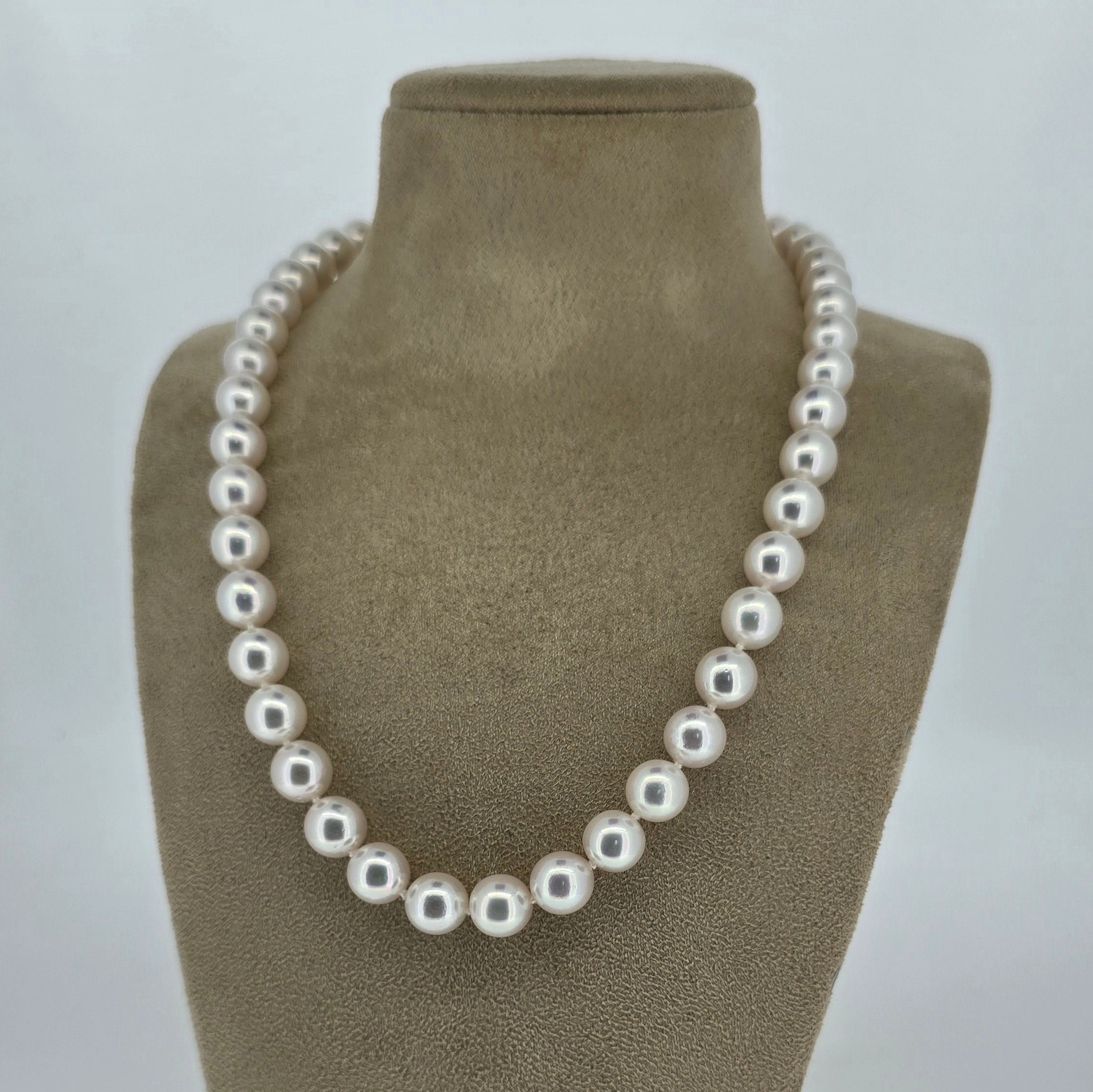 Akoya Pearl Necklace 9.0-9.5mm AA+ Quality