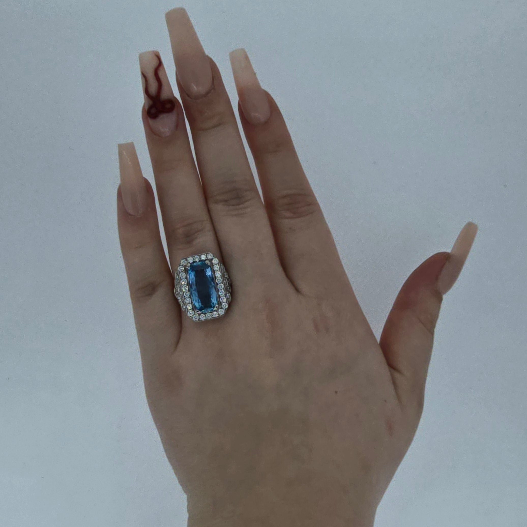 VIP 6.67ct Aquamarine & Diamond Ring Set in Platinum - Montpellier Jewellers