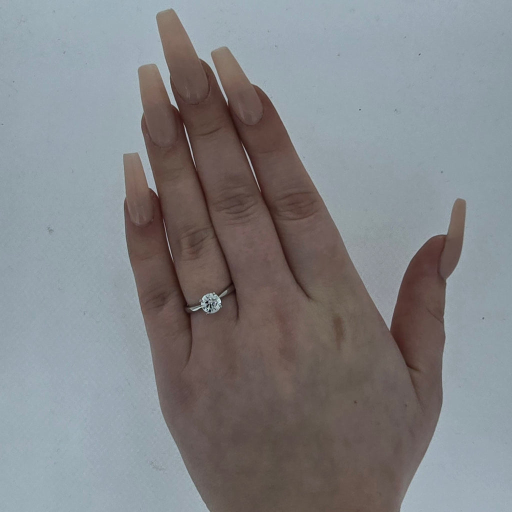 IGI 1.01ct D/VS1 LAB Diamond Solitaire set in Platinum