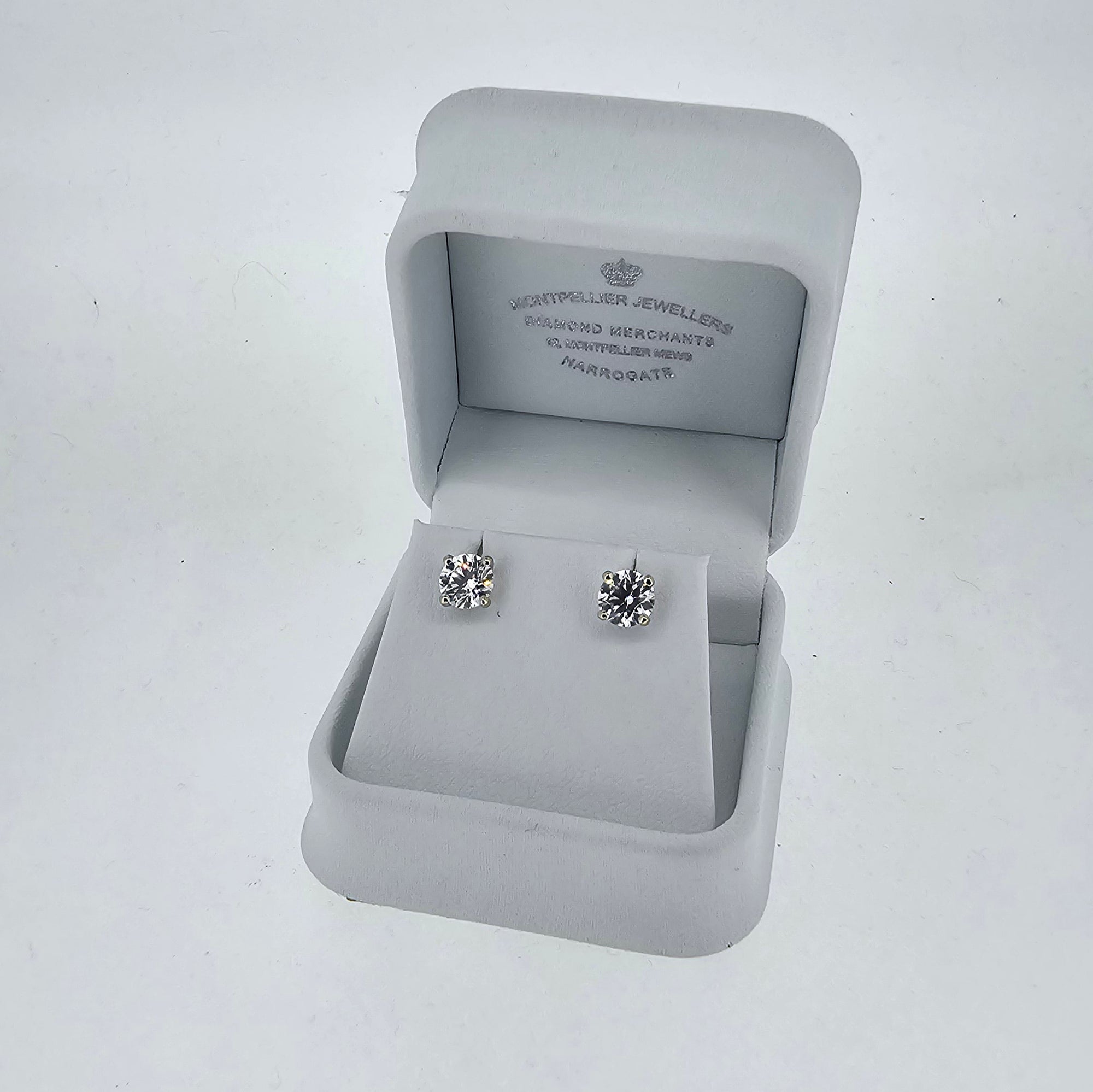 2.18ct F/VS LAB Diamond Stud Earrings Set In White Gold