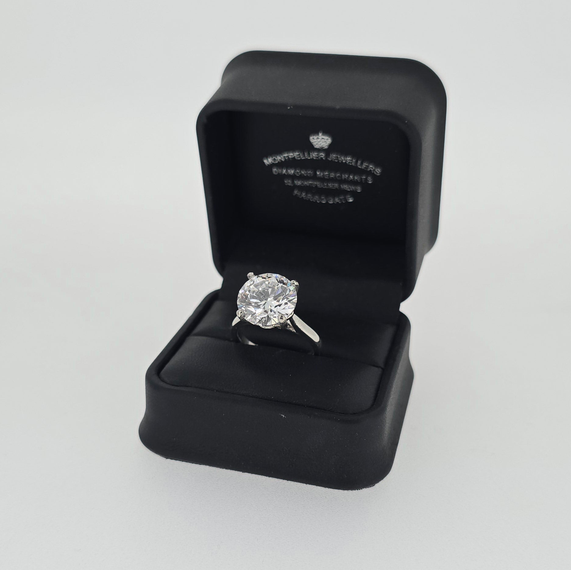 IGI 7.49ct E/VS1 LAB Diamond Solitaire set in Platinum