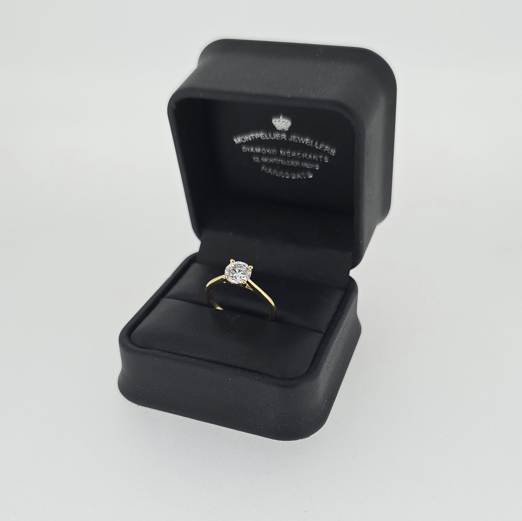 1.02ct D/VS LAB Diamond Solitaire set in Yellow Gold