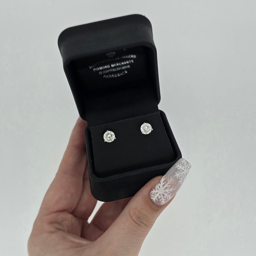2.06ct H/SI Diamond Stud Earrings Set In White Gold