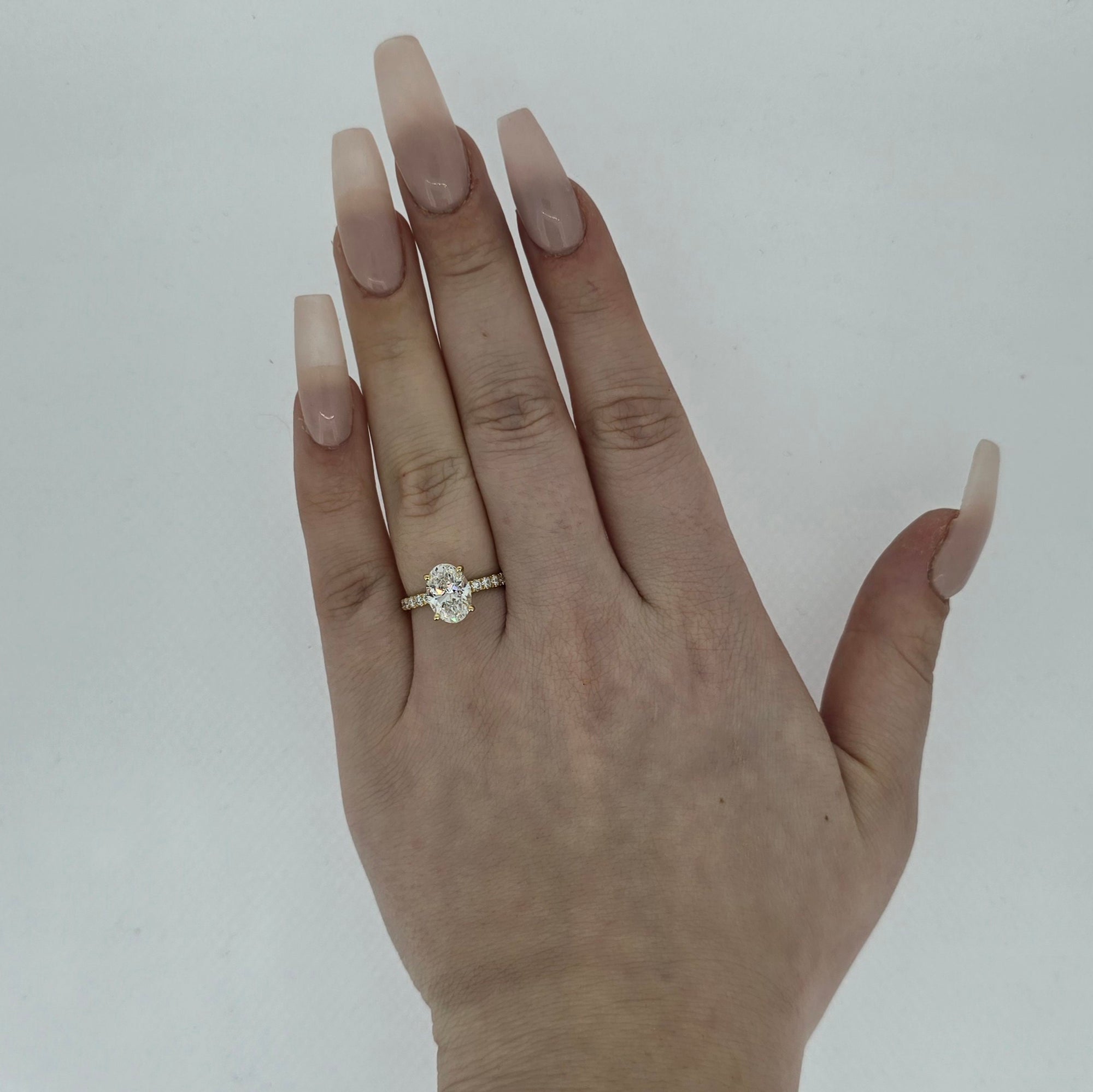 IGI 2.00ct D/VS2 Oval Shape LAB Diamond Ring with Diamond Shoulders set in 18ct Yellow Gold - Montpellier Jewellers