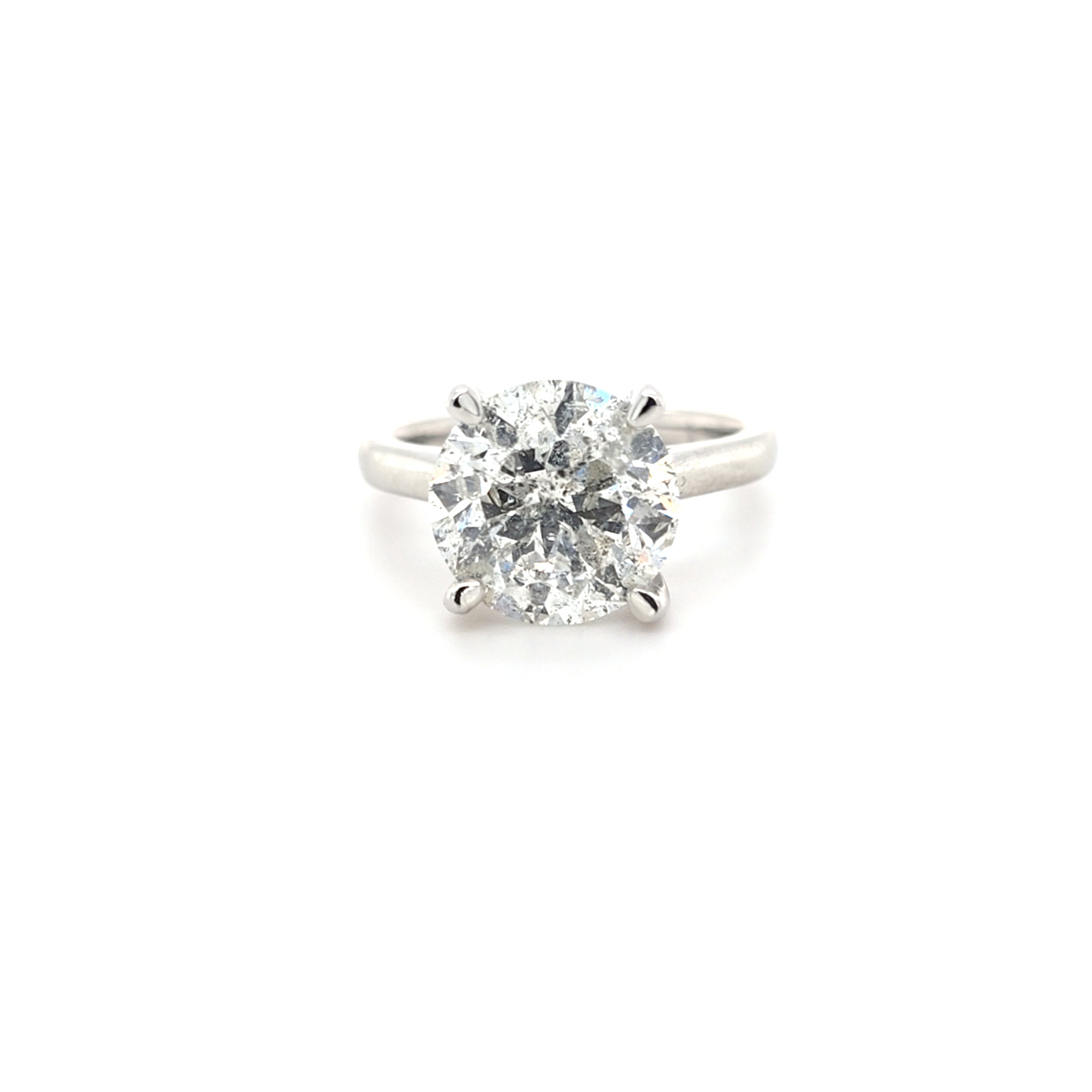 IGI 4.53ct H/I1 Round Brilliant Cut Diamond Solitaire Set in Platinum