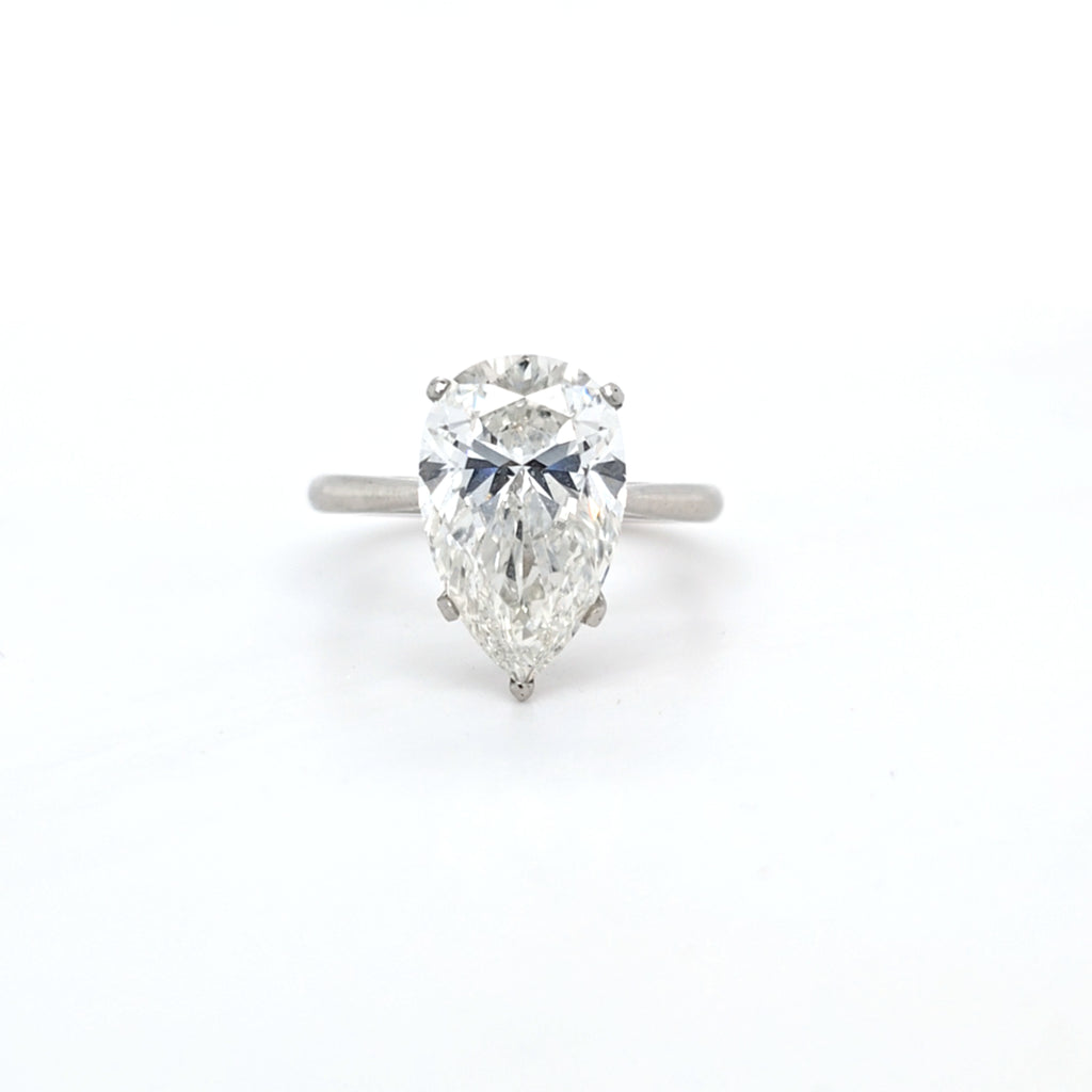 IGI 5.09ct G/VS1 LAB Diamond Pear Shape Solitaire Set In Platinum
