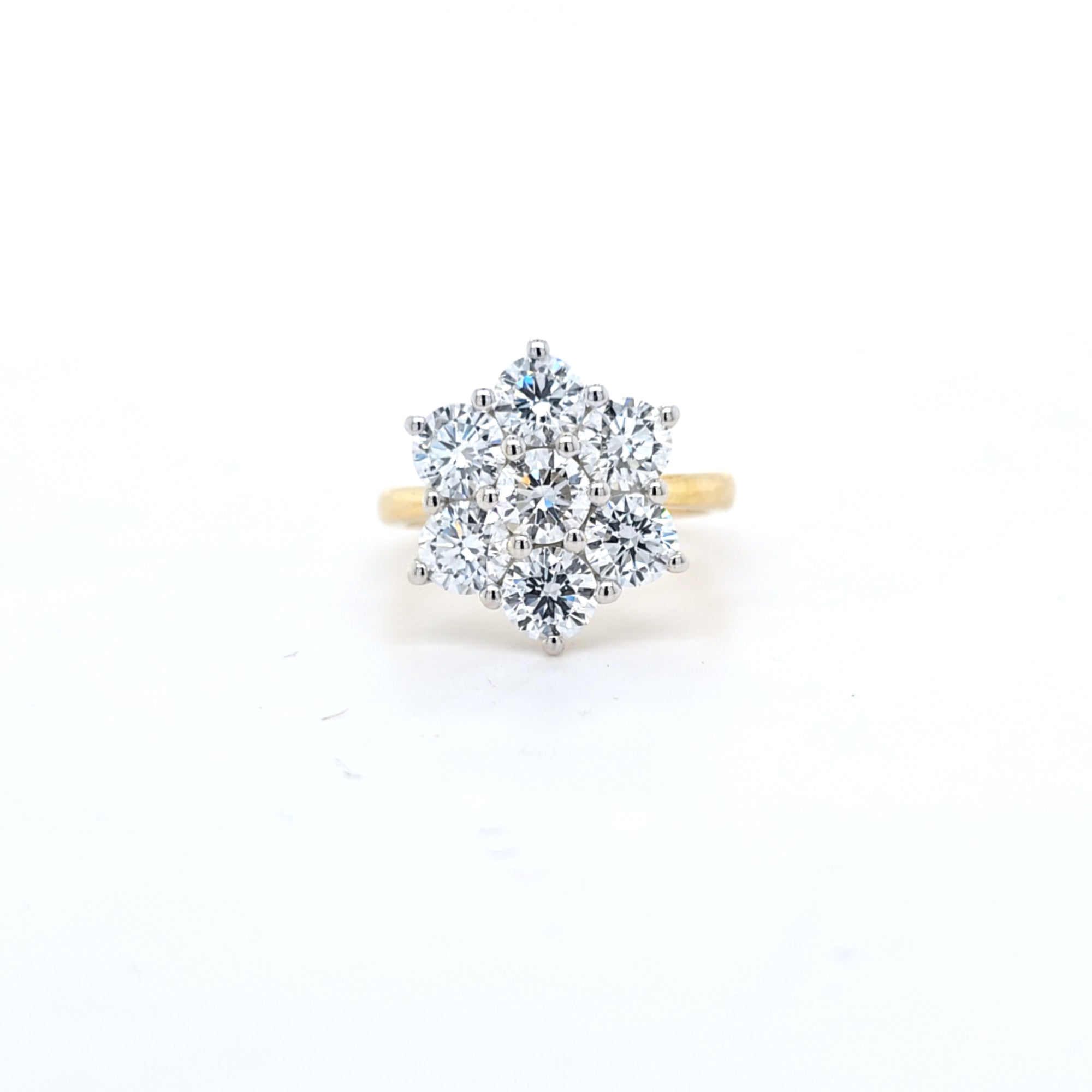 2.89ct LAB Diamond Cluster Ring set in 9ct Gold
