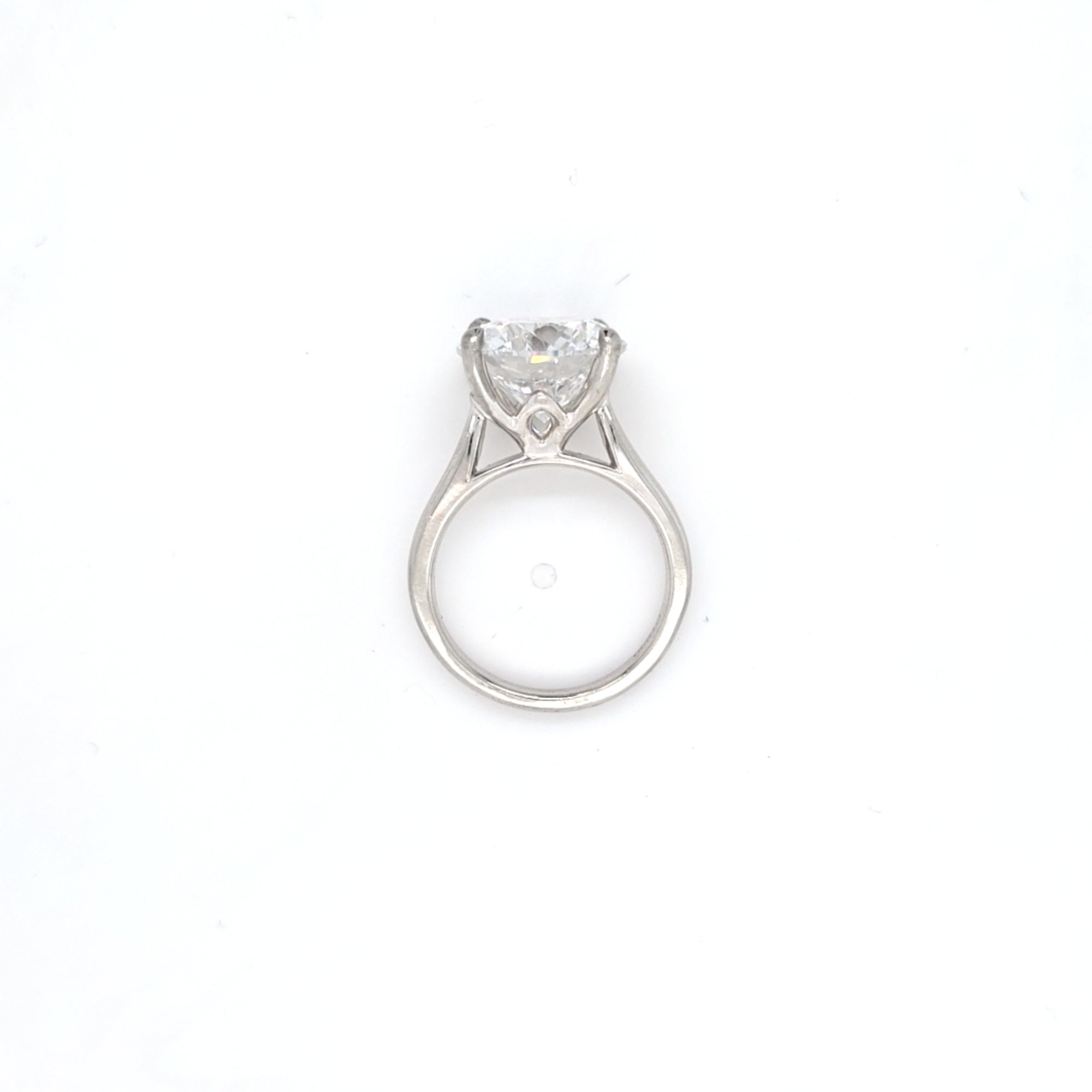 IGI 7.49ct E/VS1 LAB Diamond Solitaire set in Platinum