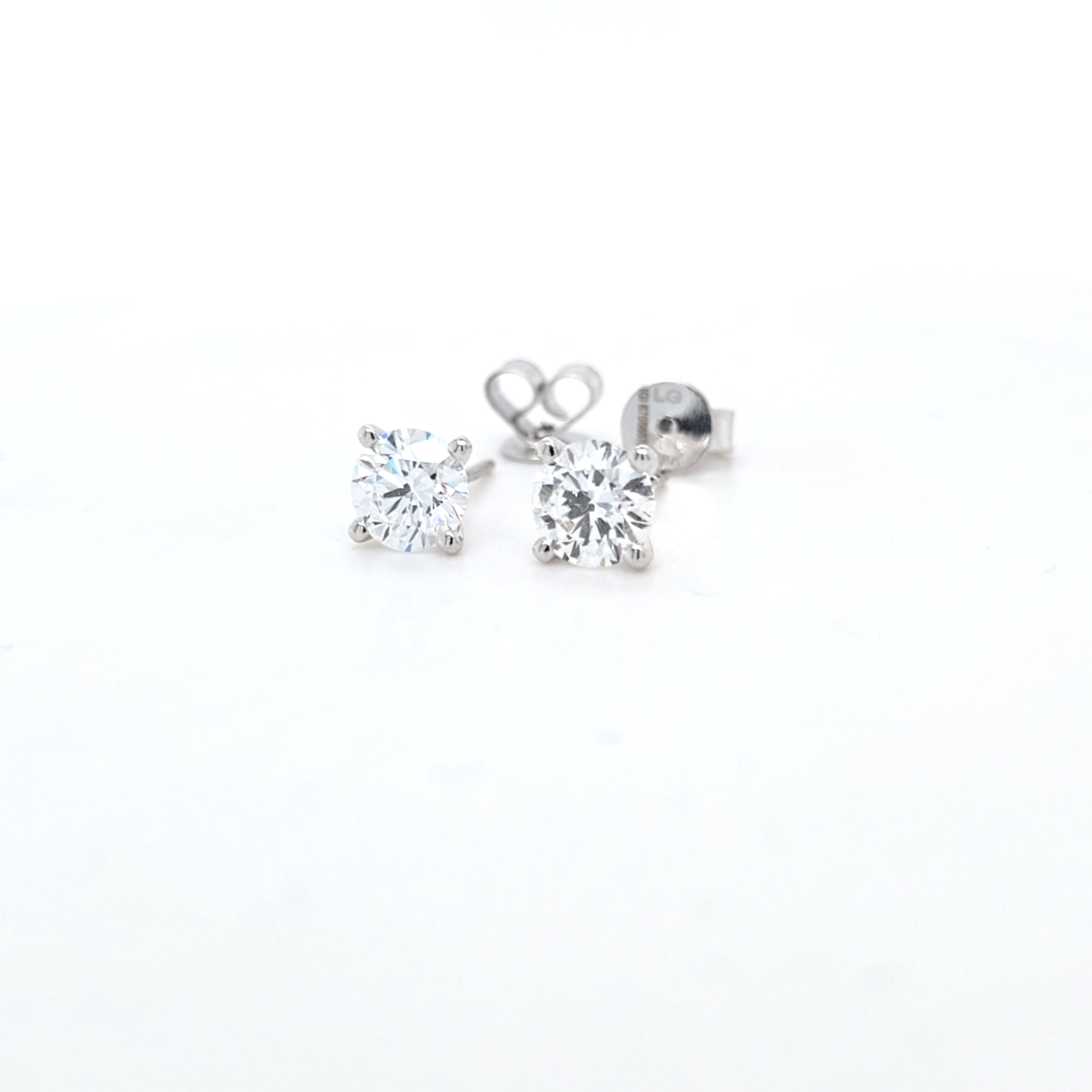 2.18ct F/VS LAB Diamond Stud Earrings Set In White Gold