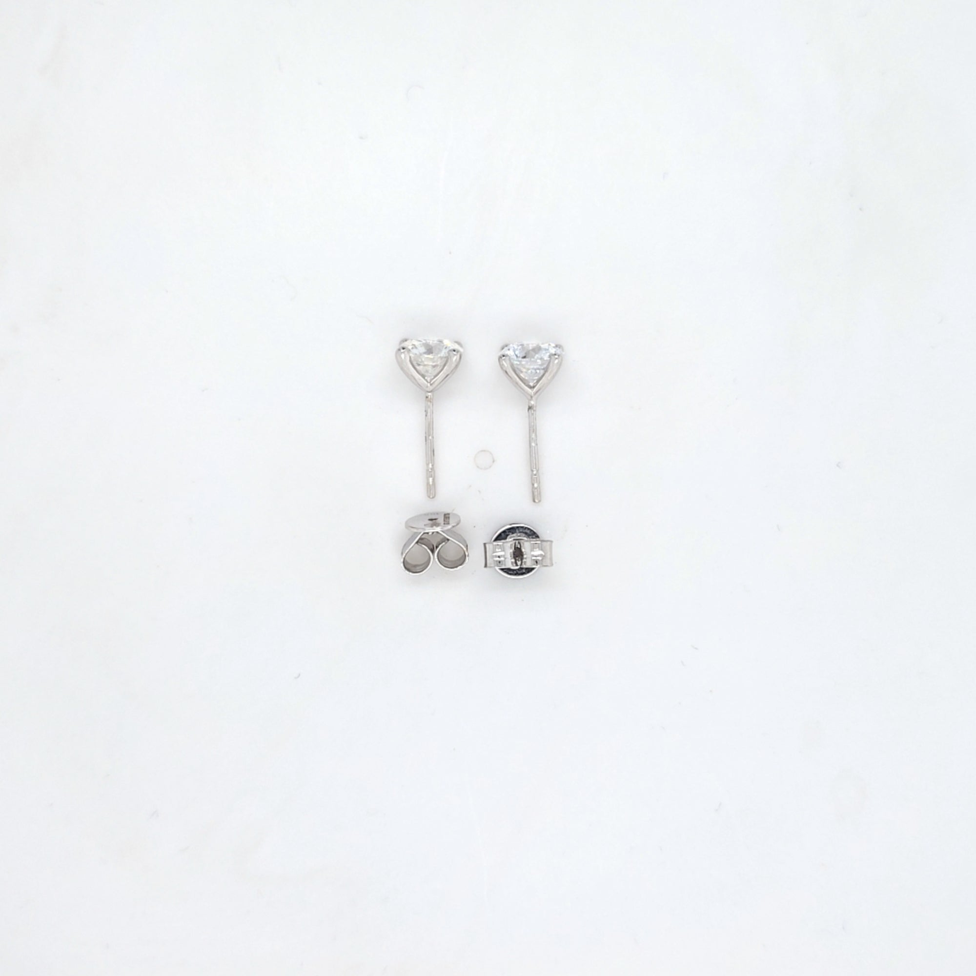 2.18ct F/VS LAB Diamond Stud Earrings Set In White Gold