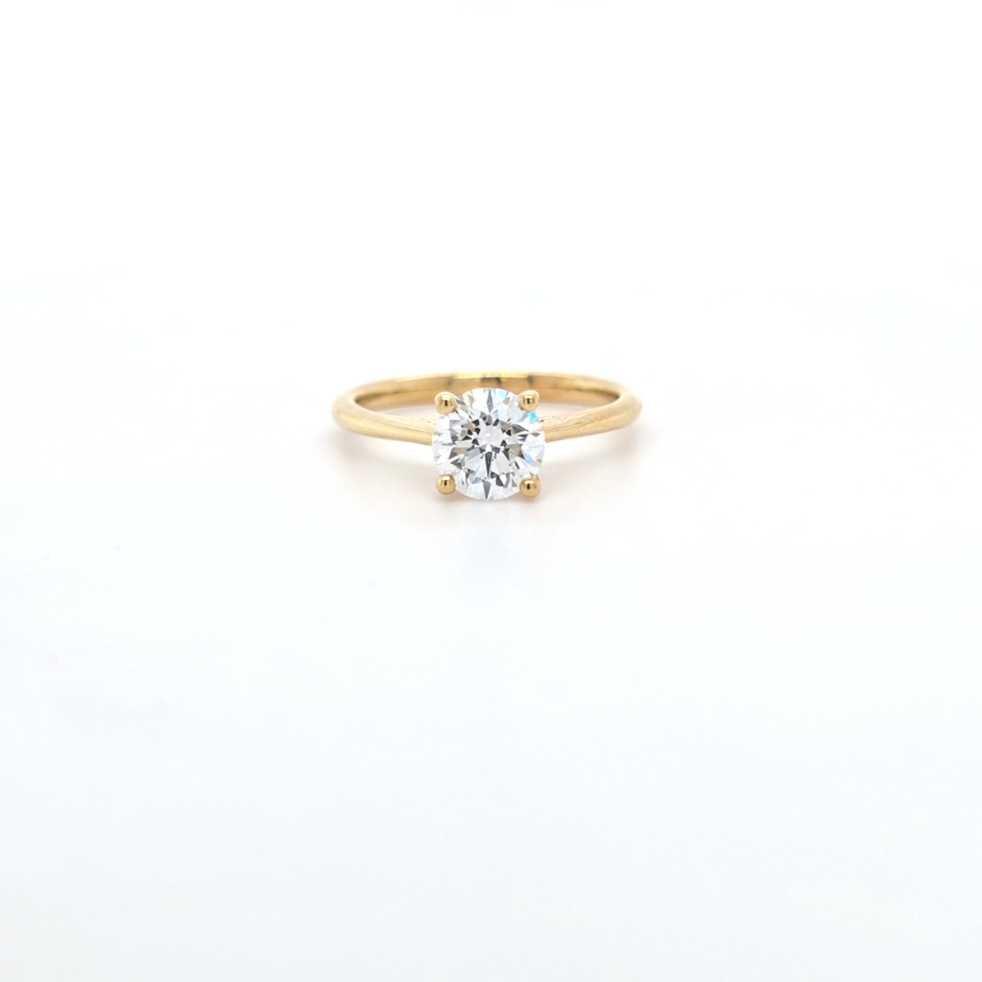 1.02ct D/VS LAB Diamond Solitaire set in Yellow Gold