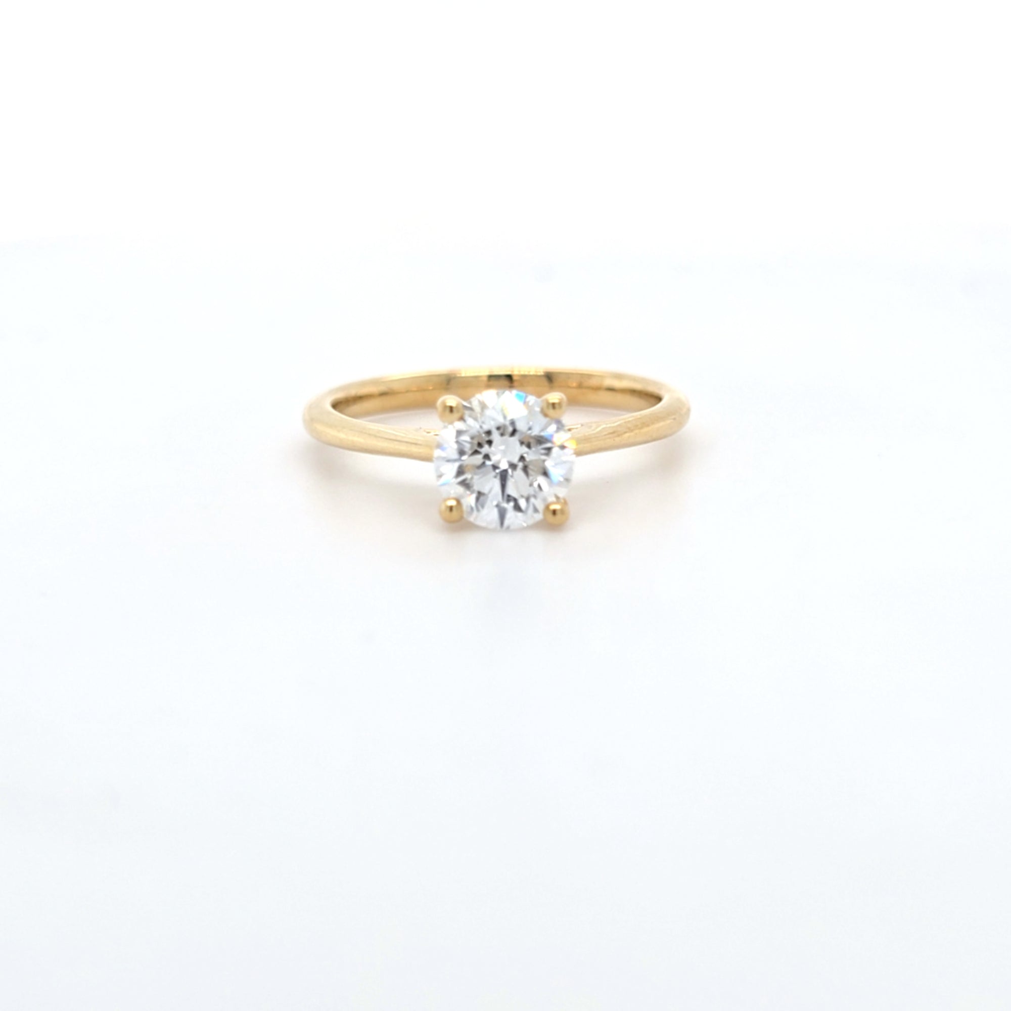 1.02ct D/VS LAB Diamond Solitaire set in Yellow Gold