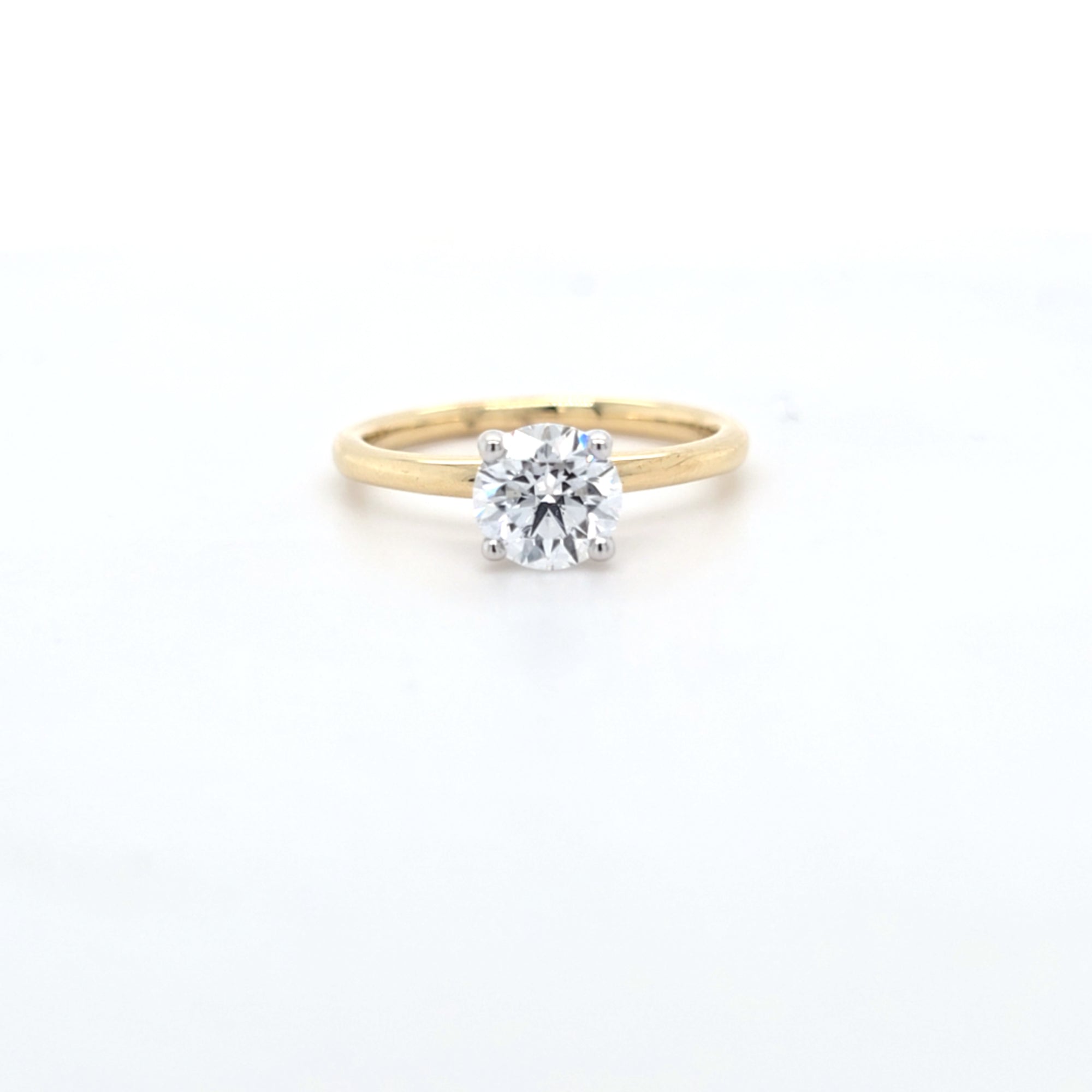 1.01ct D/VS LAB Diamond Solitaire set in Yellow Gold