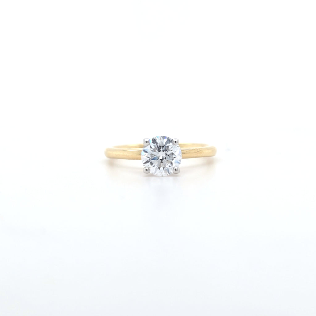 1.01ct D/VS LAB Diamond Solitaire set in Yellow Gold