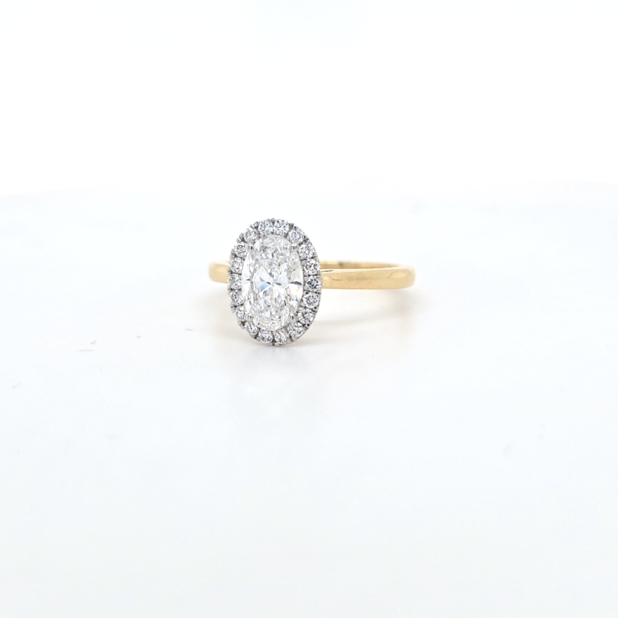 1.21ct D/VS1 LAB Diamond Halo Ring set in 9ct Yellow Gold