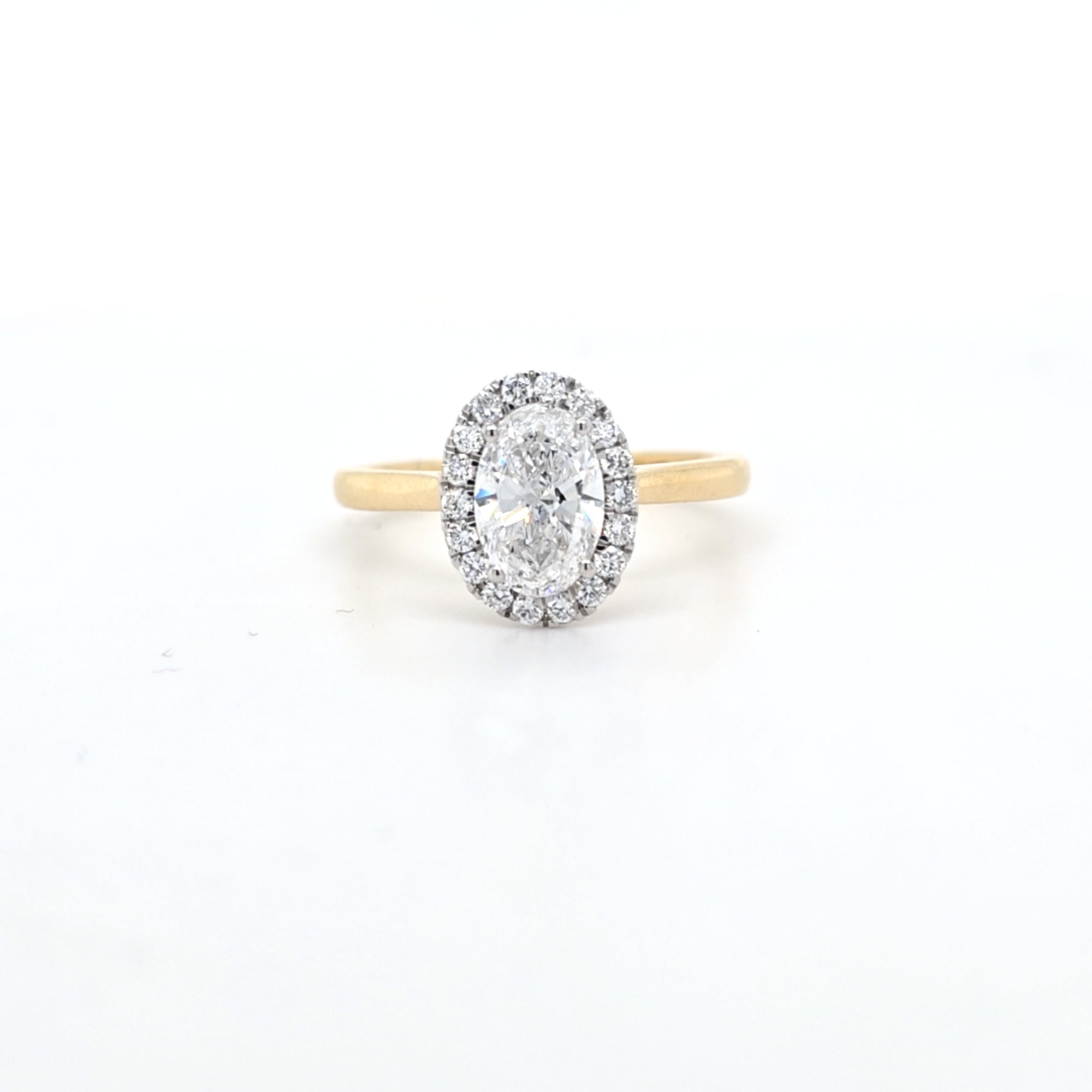 1.21ct D/VS1 LAB Diamond Halo Ring set in 9ct Yellow Gold