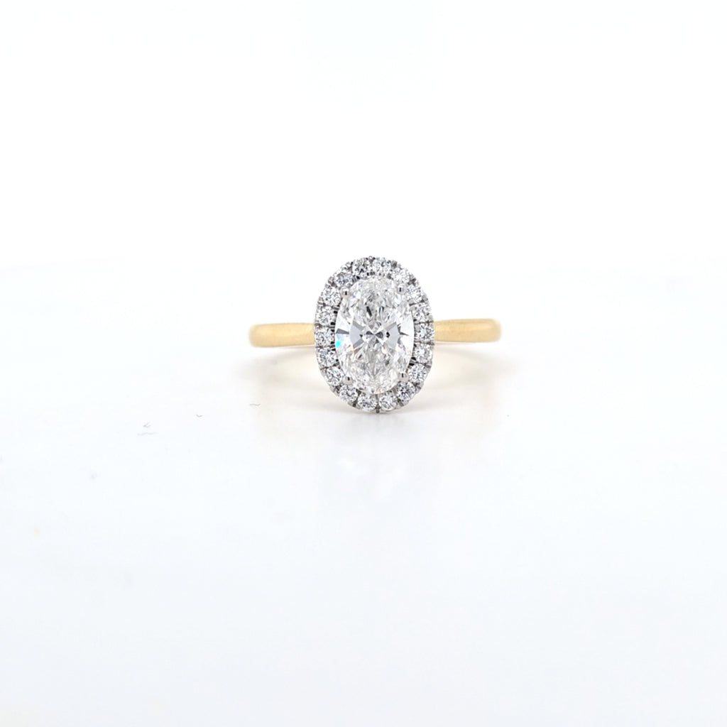 1.21ct D/VS1 LAB Diamond Halo Ring set in 9ct Yellow Gold