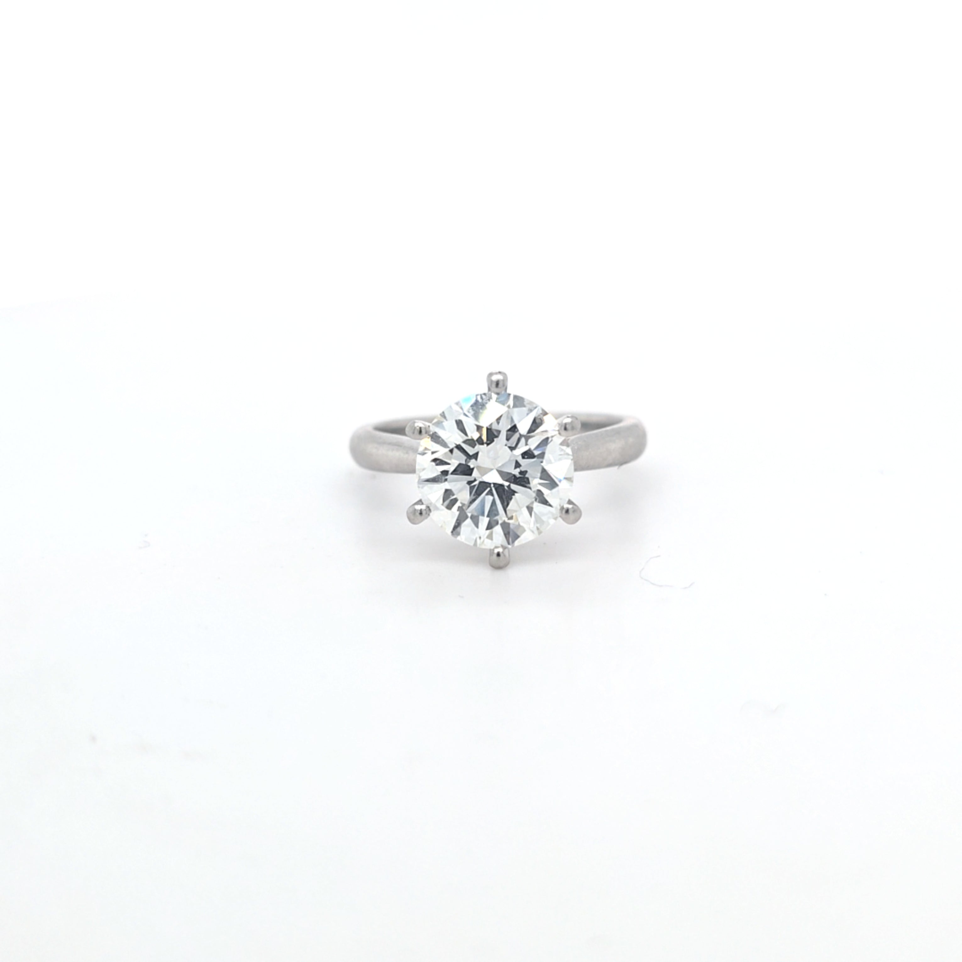 GIA 3.04ct I/SI1 Round Brilliant Cut Diamond Solitaire set in Platinum - Montpellier Jewellers