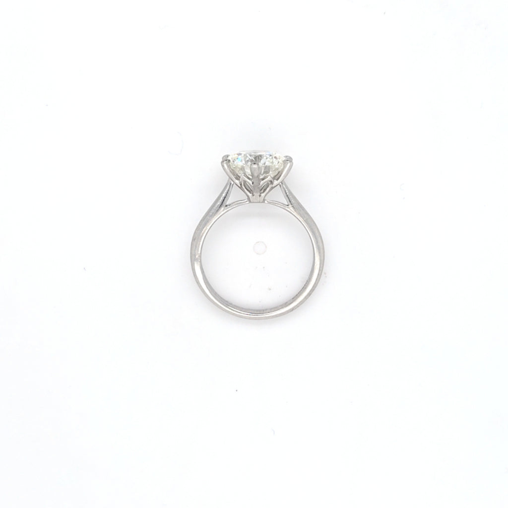 GIA 3.04ct I/SI1 Round Brilliant Cut Diamond Solitaire set in Platinum