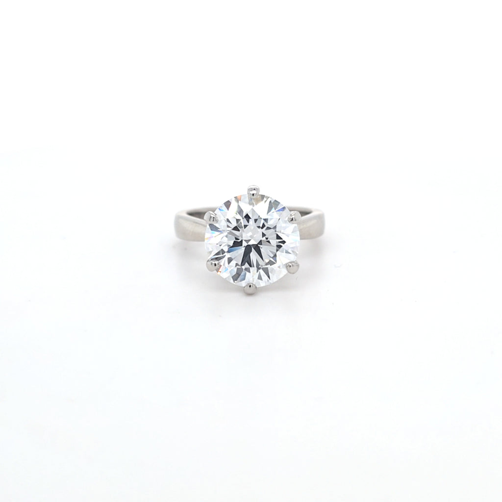 IGI 5.14ct E/VS2 LAB Diamond Solitaire set in Platinum