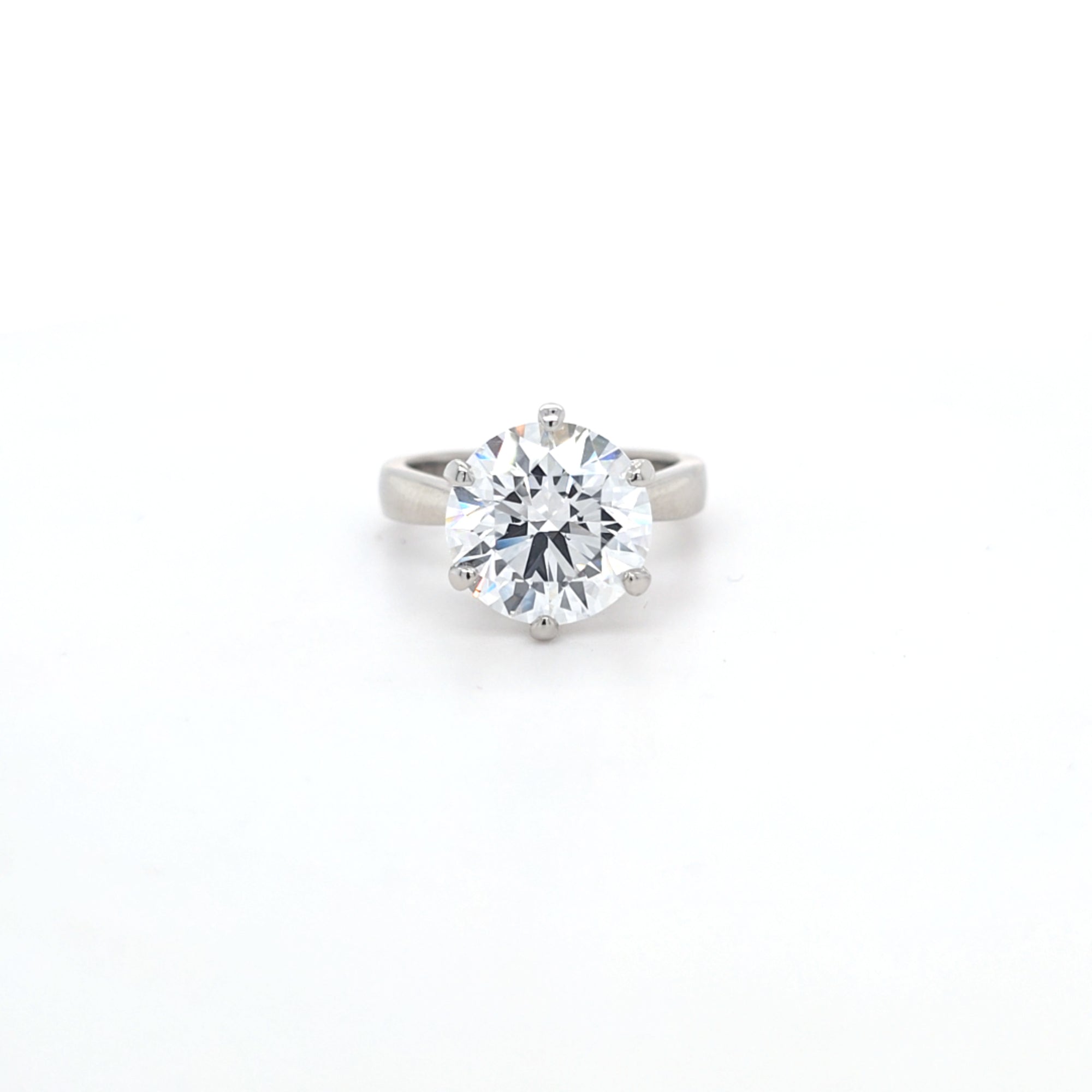 IGI 5.00ct E/VS2 LAB Diamond Solitaire set in Platinum