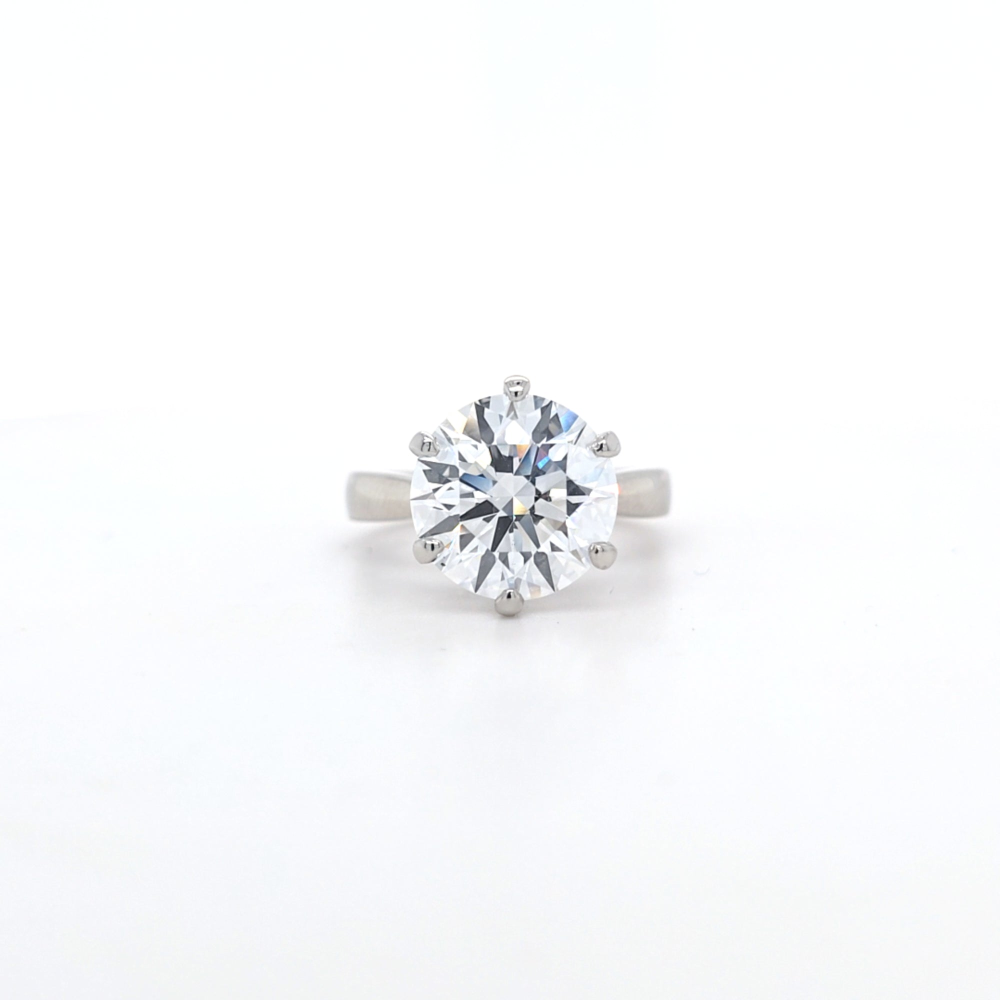 IGI 5.14ct E/VS2 LAB Diamond Solitaire set in Platinum