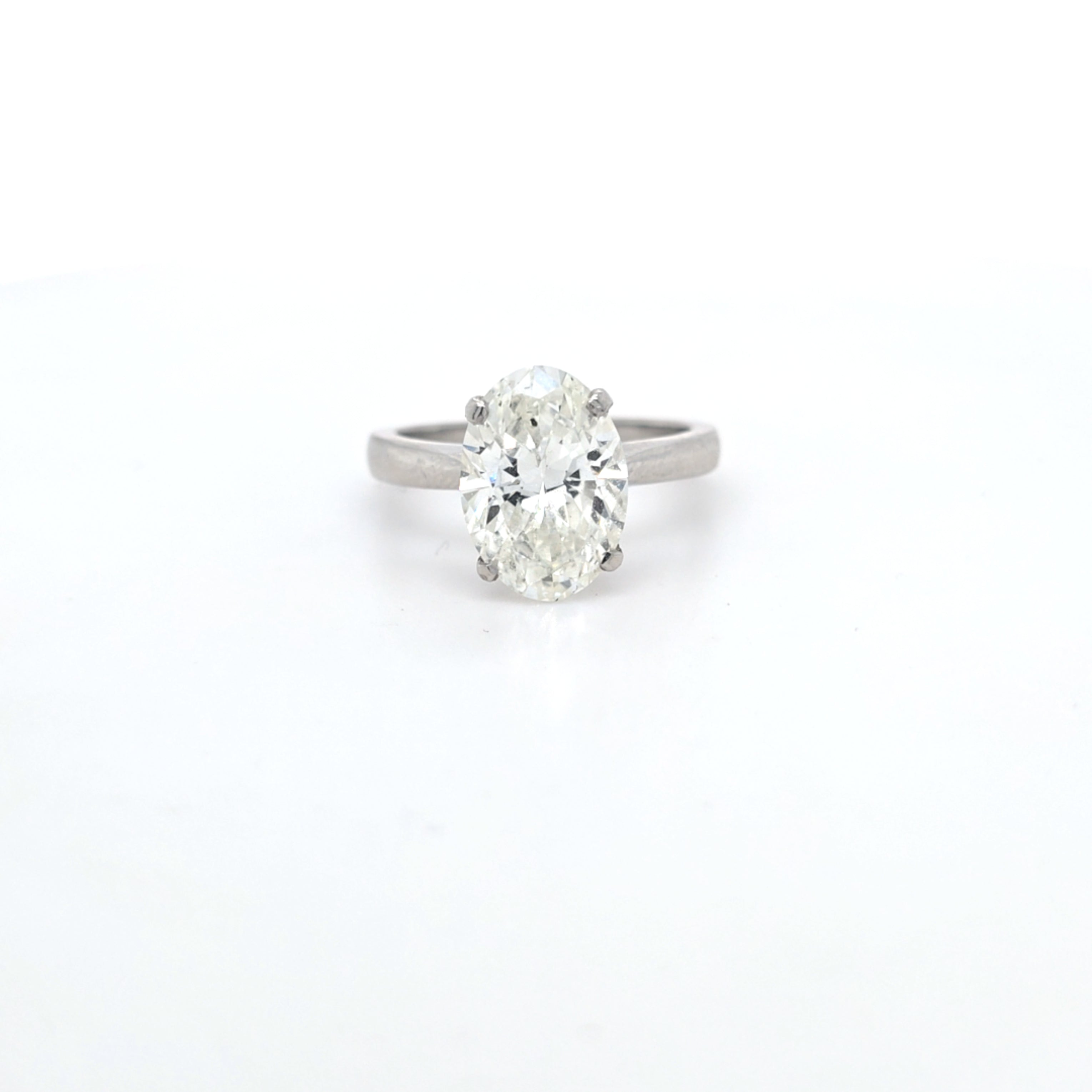 GIA 4.00ct I/SI2 Diamond Solitaire set in Platinum - Montpellier Jewellers