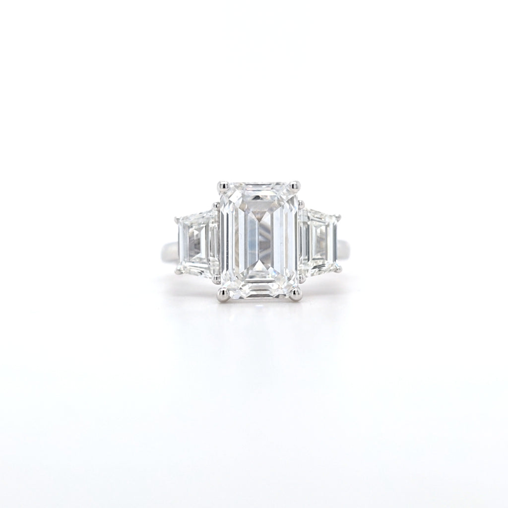 IGI 4.05ct D/VS1 Emerald Cut LAB Diamond Solitaire Ring with Trapezoid Side Stones Set in Platinum