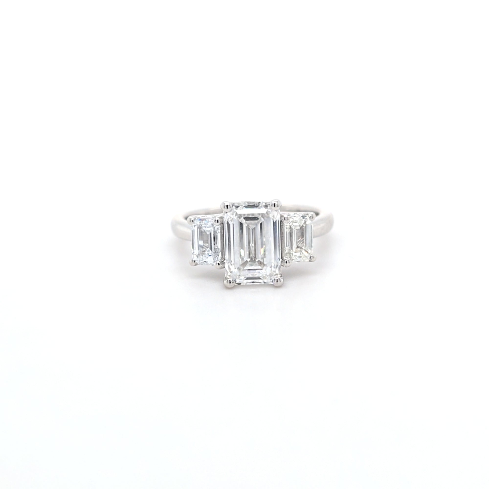 IGI 2.54ct D/VS1 Emerald Cut LAB Diamond Solitaire 3 Stone Ring Set in Platinum