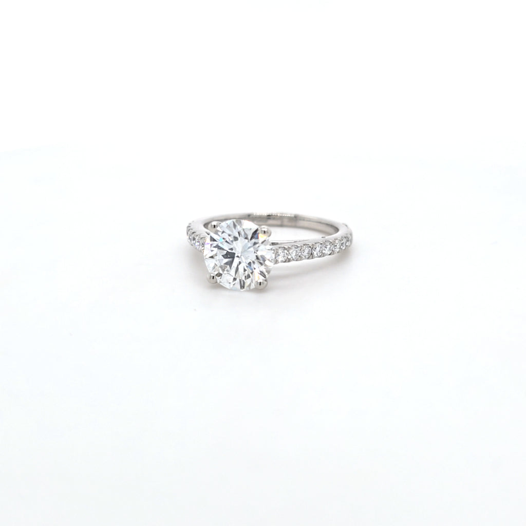 2.00ct D/VS2 LAB Diamond Ring with Diamond Shoulders set in Platinum