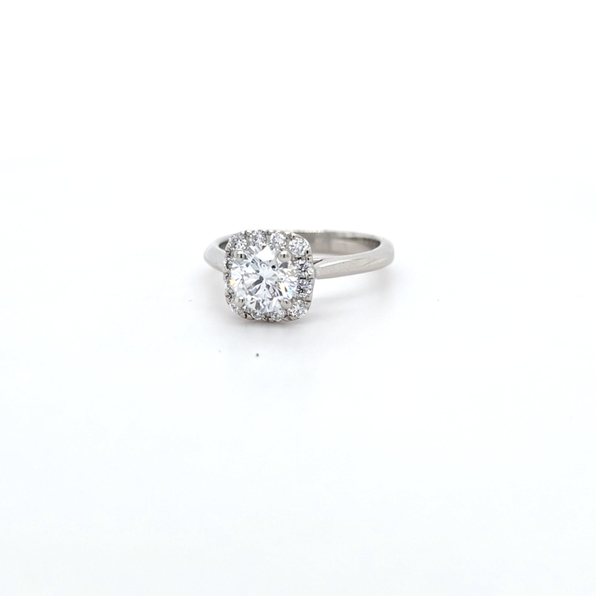 1.05ct D/VS2 LAB Diamond Halo Ring set in Platinum