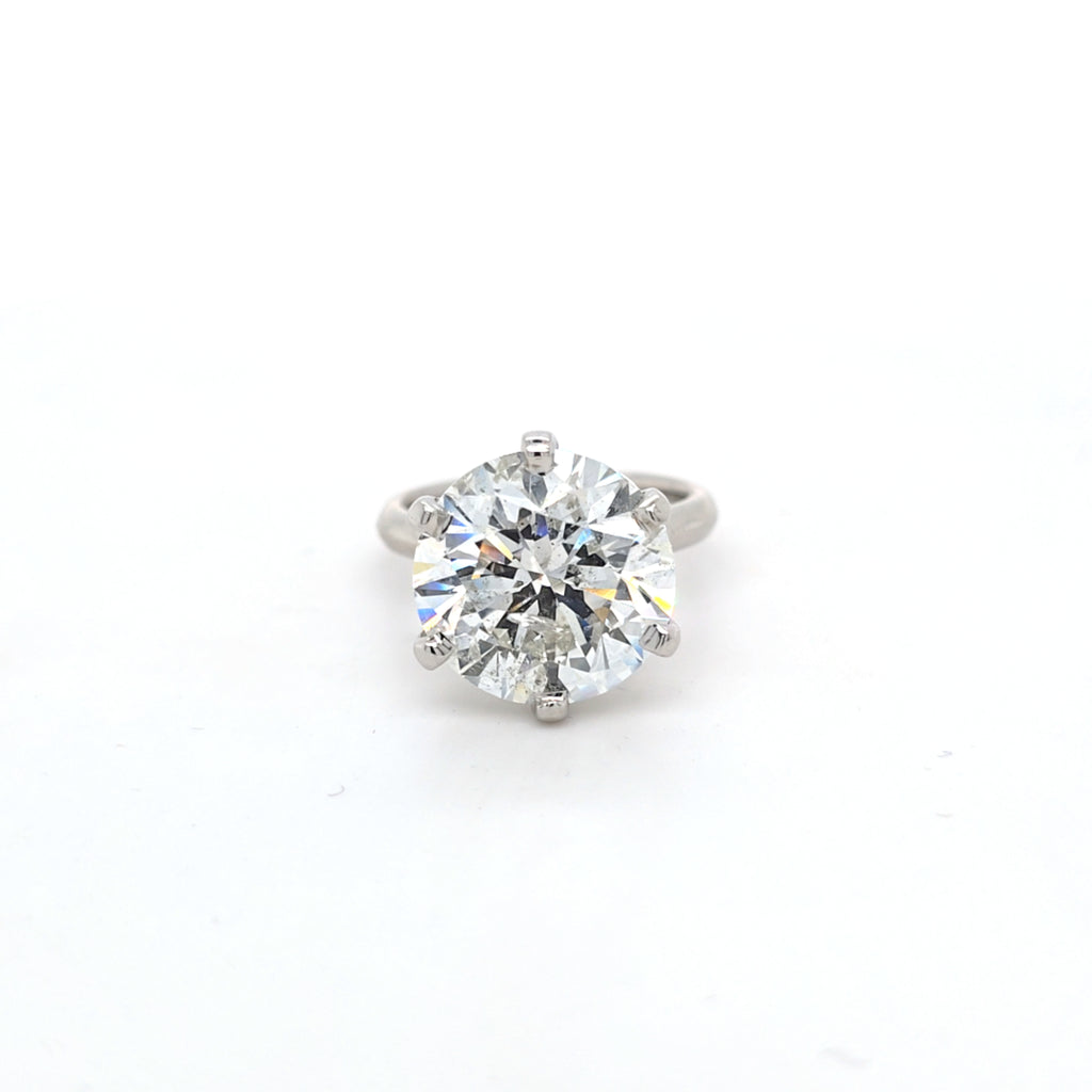 10.02ct Round Brilliant Cut Diamond Solitaire Set in Platinum