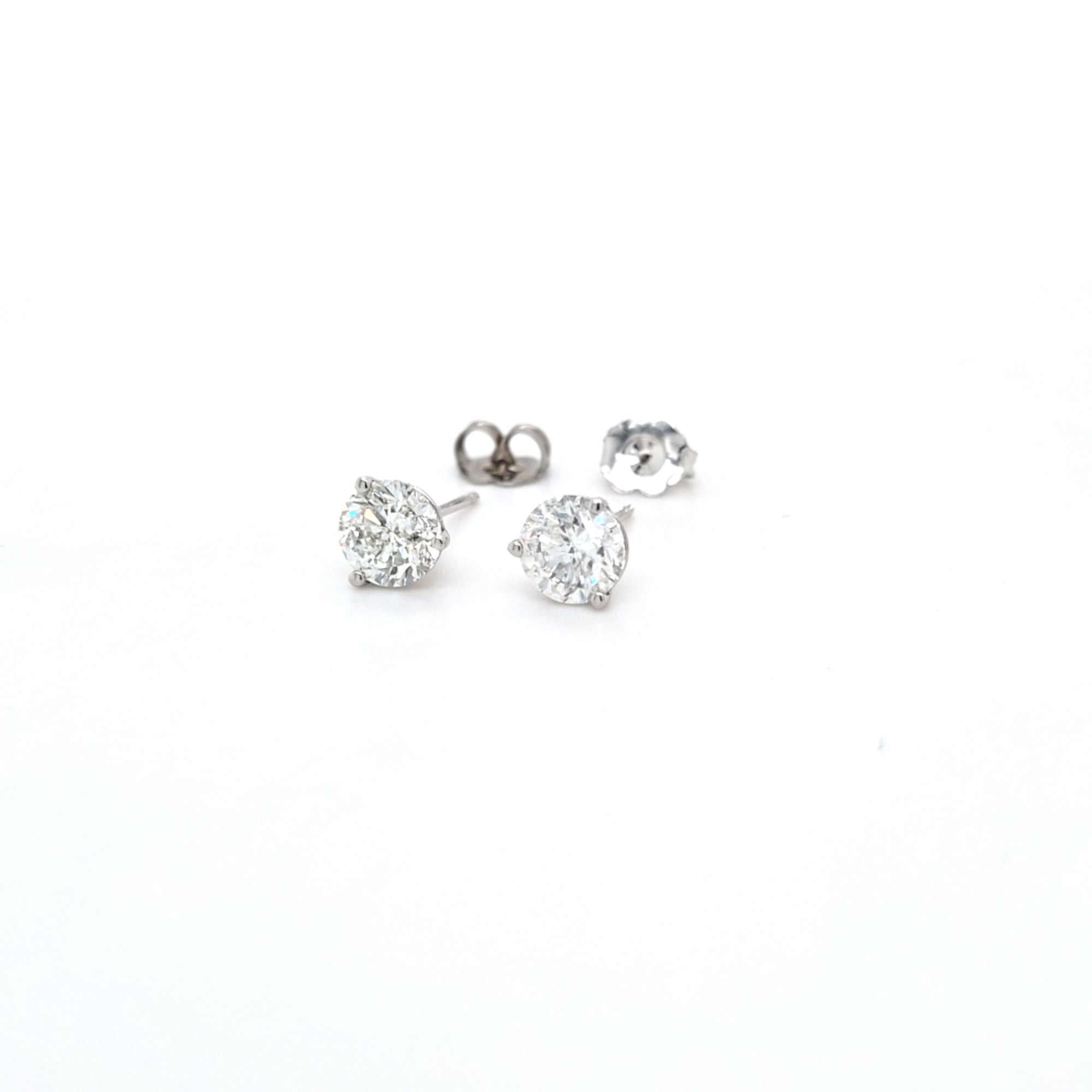 2.06ct H/SI Diamond Stud Earrings Set In White Gold