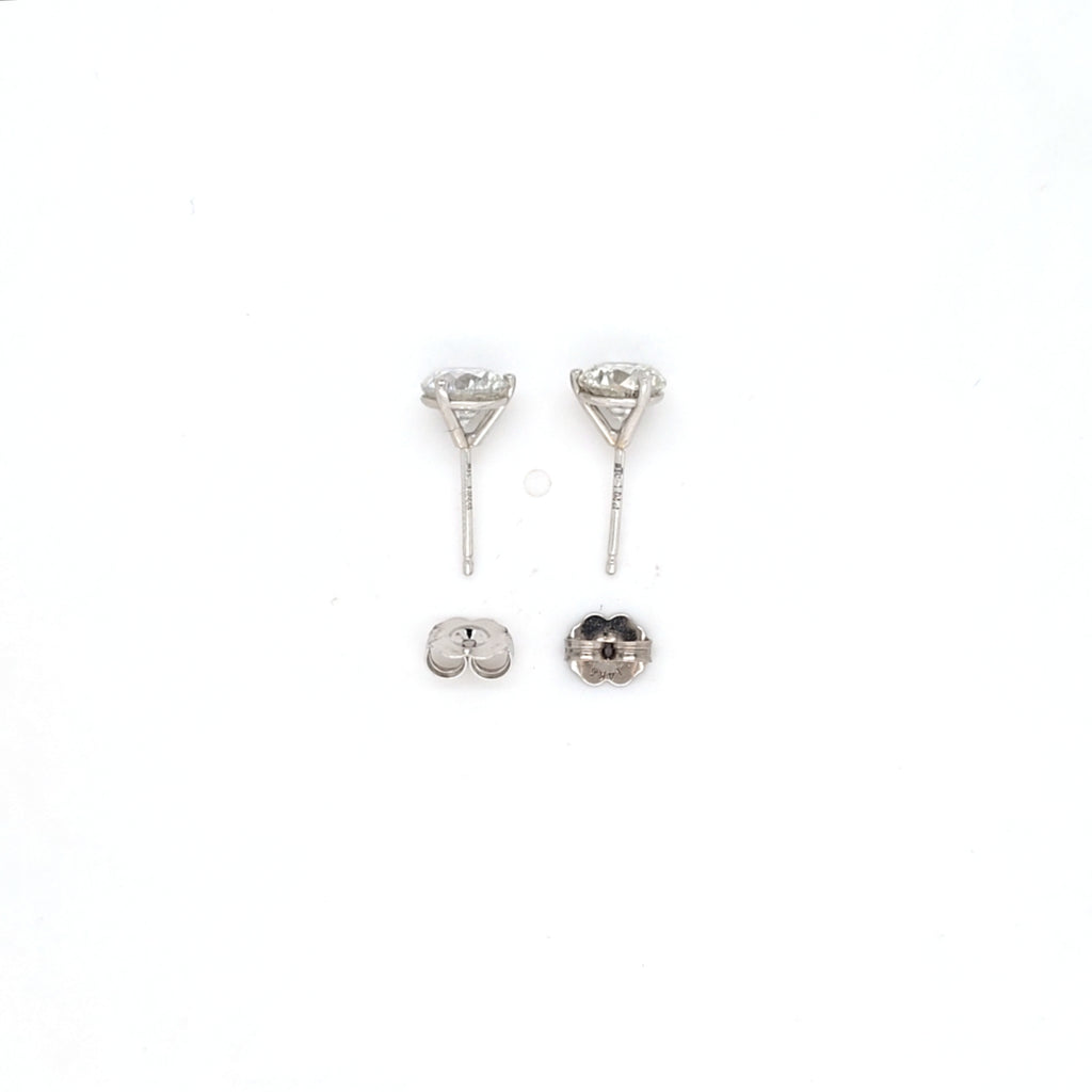 2.06ct H/SI Diamond Stud Earrings Set In White Gold