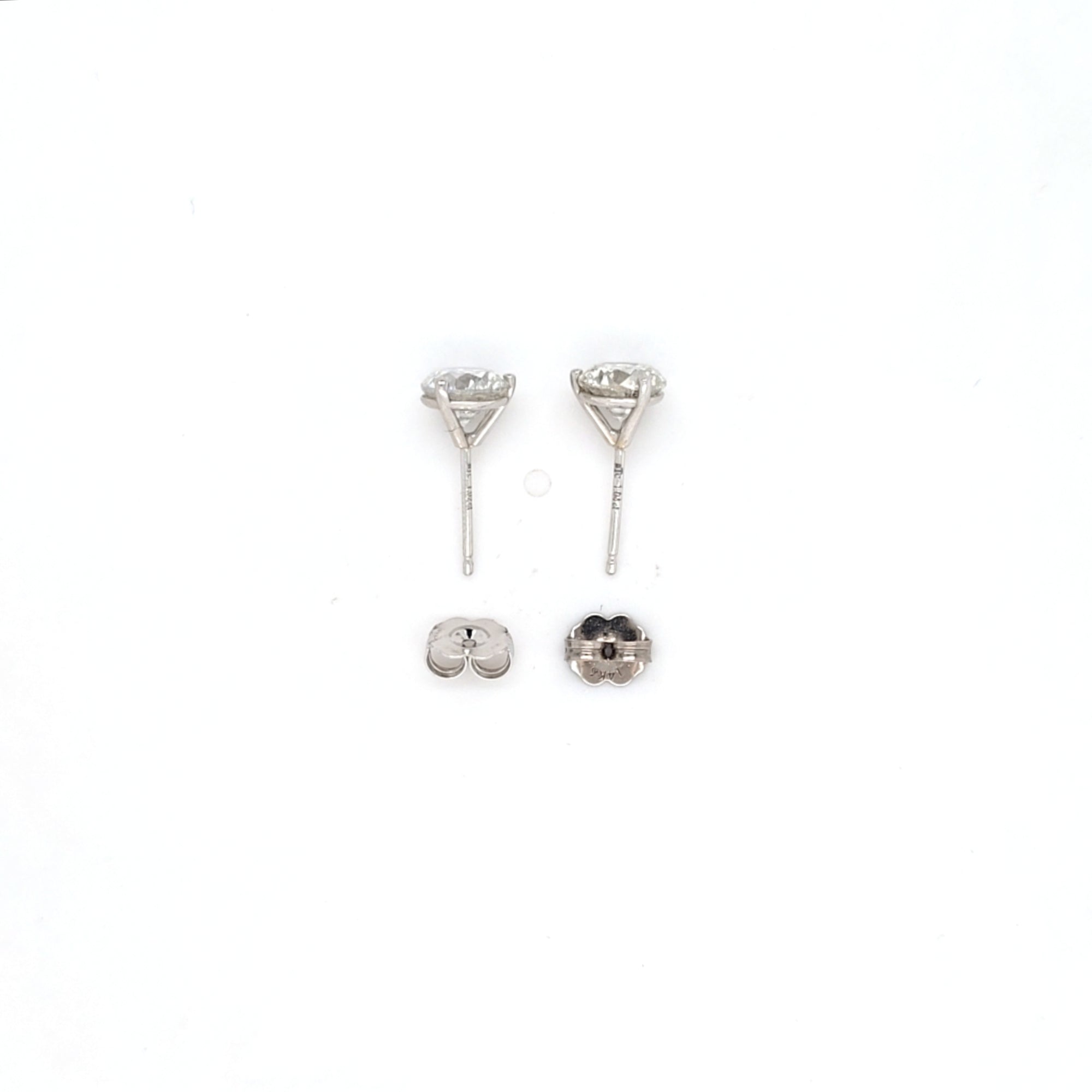 2.06ct H/SI Diamond Stud Earrings Set In White Gold