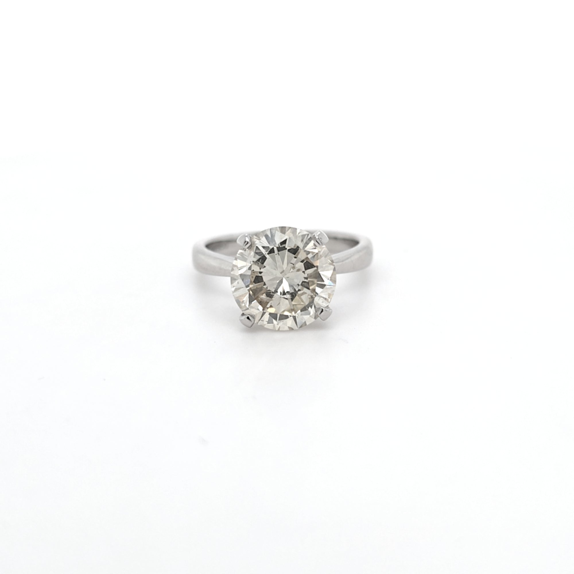 4.15ct Diamond Solitaire set in Platinum