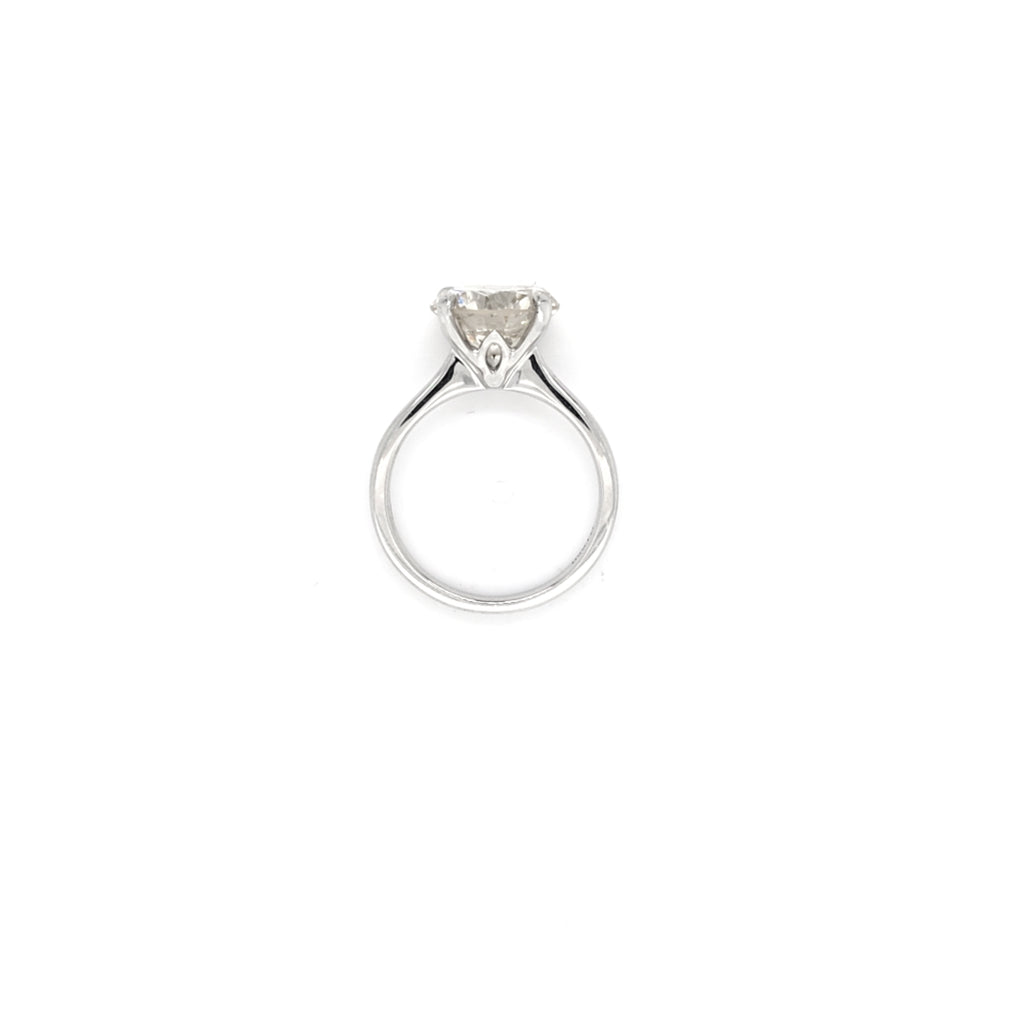 4.15ct Diamond Solitaire set in Platinum