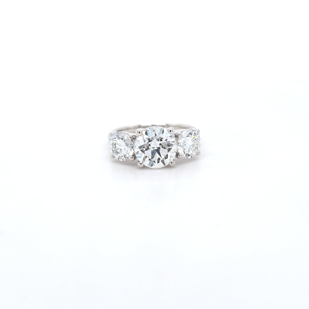 3.54ct F/VS1 Round Brilliant Cut LAB Diamond Solitaire 3 Stone Ring Set in White Gold