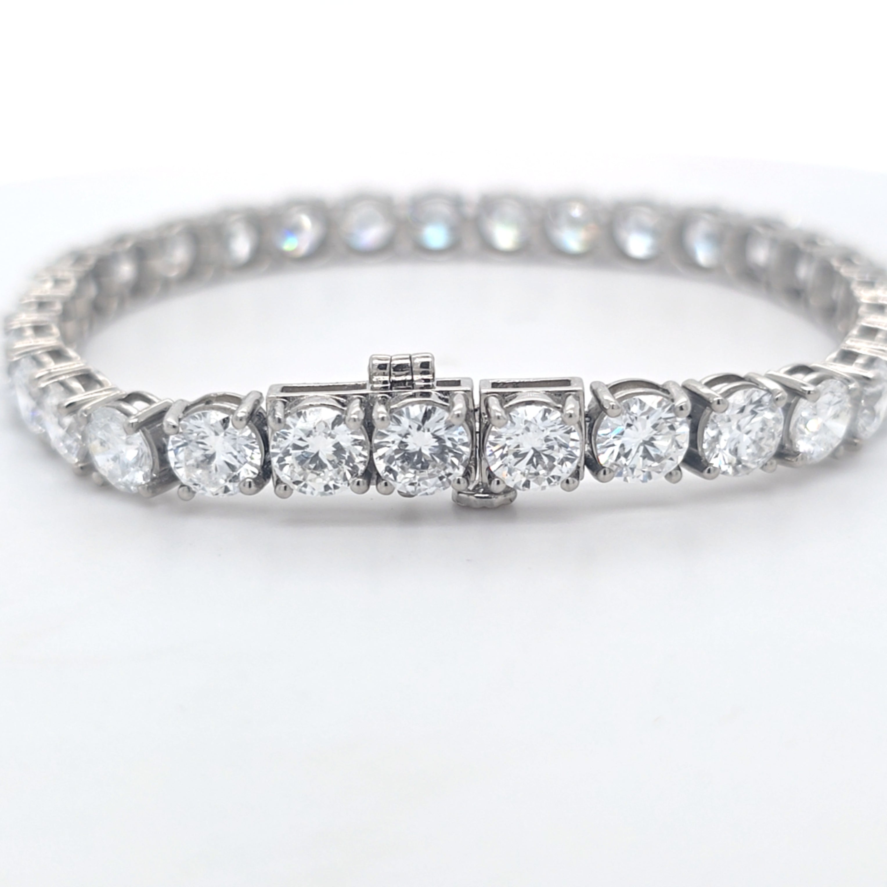 18.03ct LAB Diamond Line Bracelet Set in Platinum - Montpellier Jewellers
