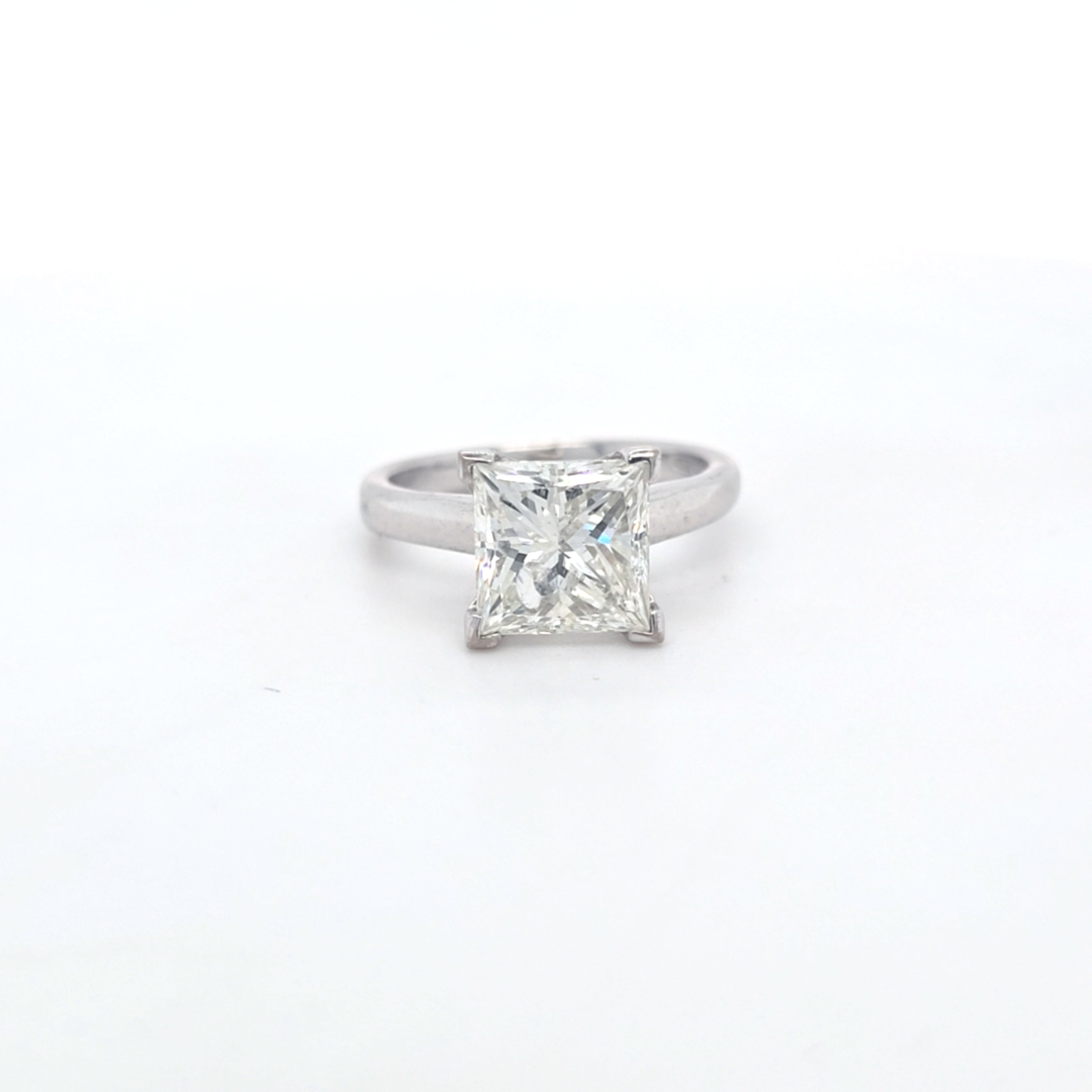 3.03ct Princess Cut Diamond Solitaire set in 18ct White Gold - Montpellier Jewellers