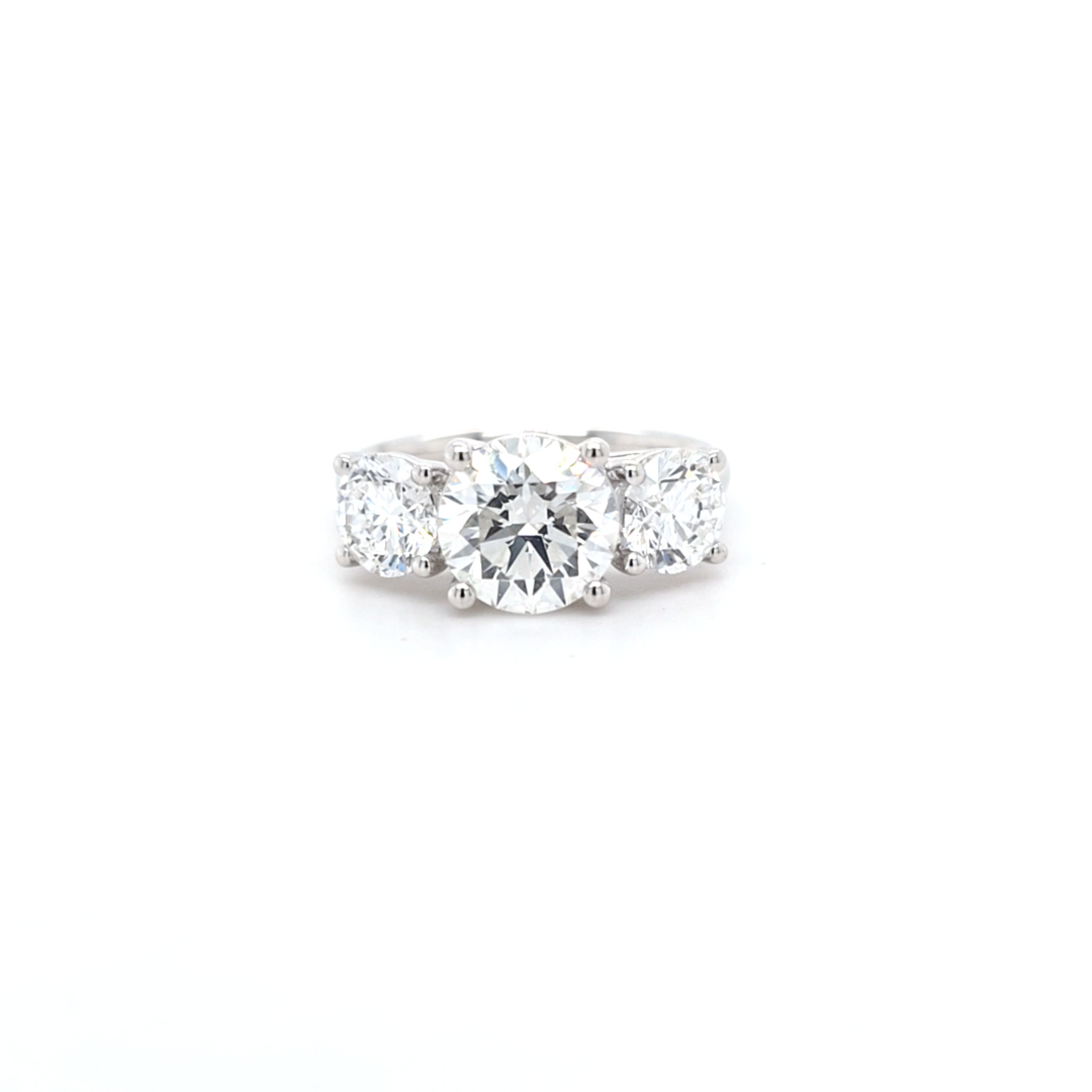 4.63ct F/VS1 Round Brilliant Cut LAB Diamond 3 Stone Ring Set in White Gold - Montpellier Jewellers
